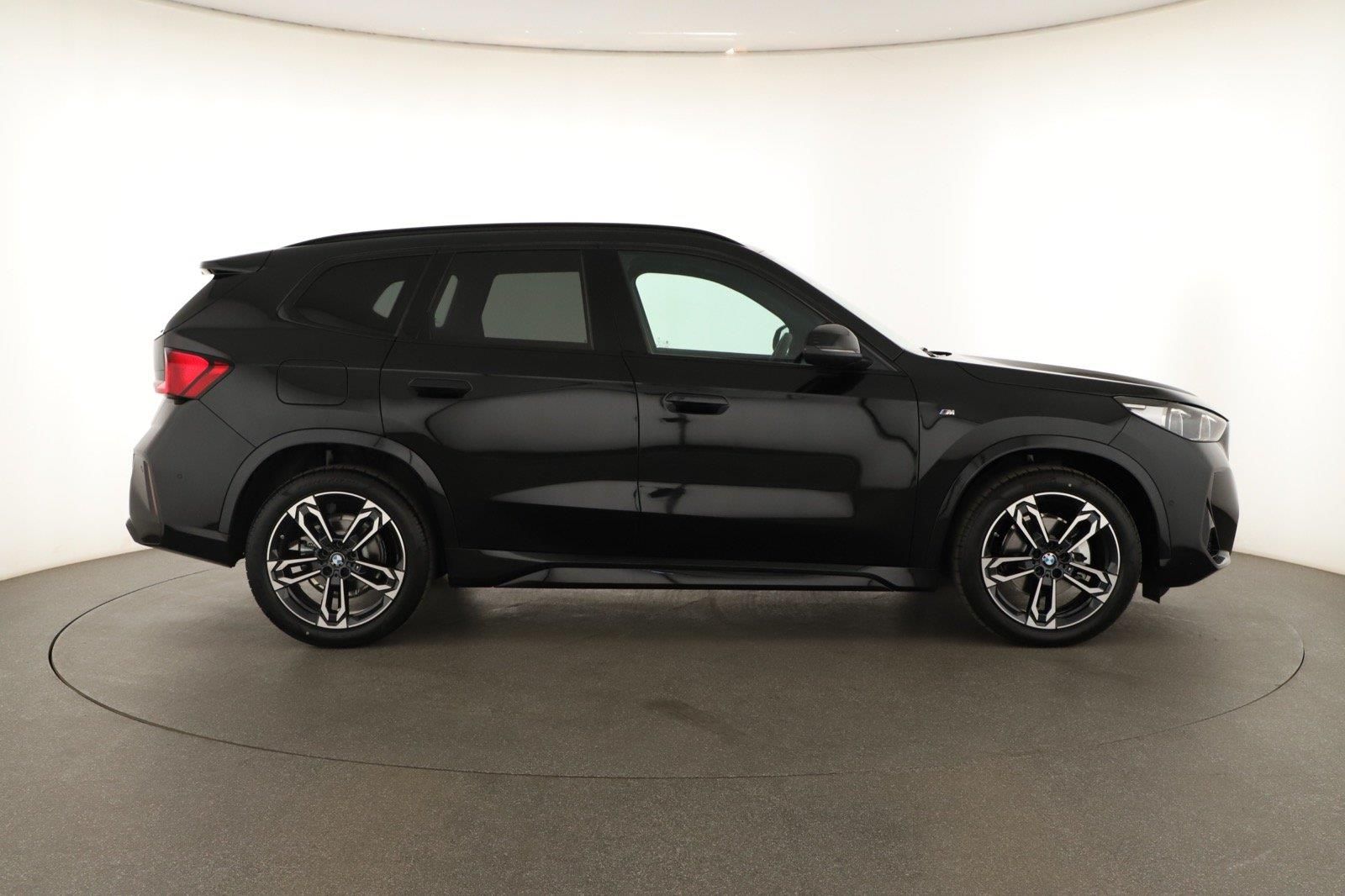 BMW X1, sDrive18i, Výhřev, Navi - fotka 6