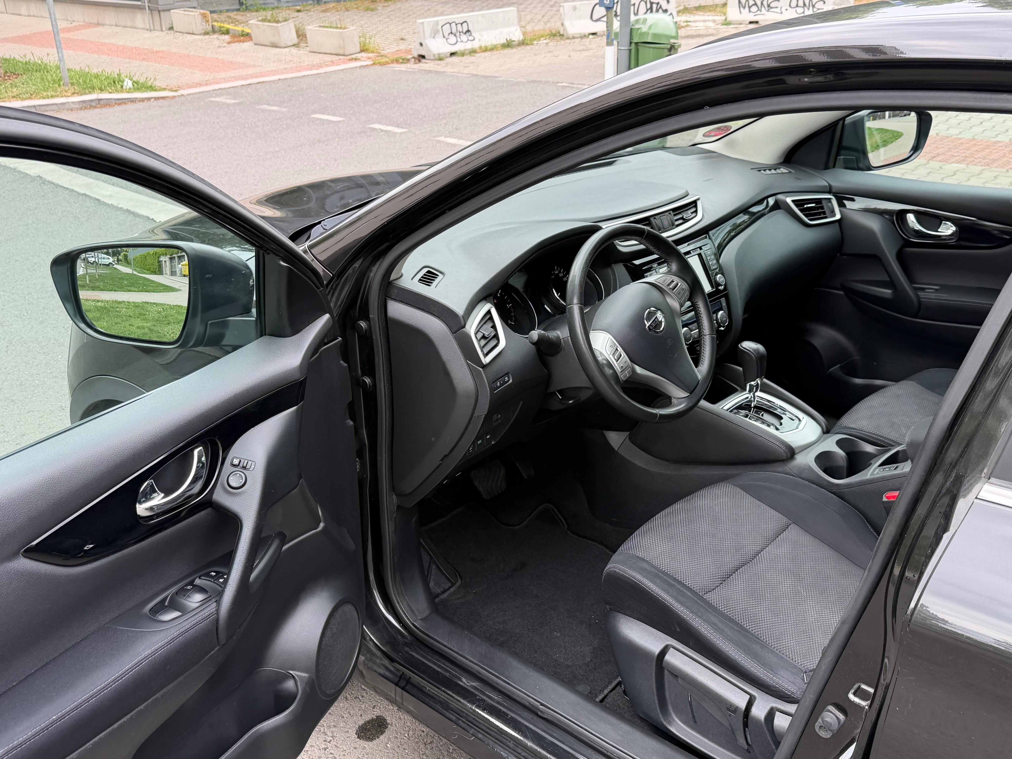 Nissan Qashqai, Acenta 1.6 dCi 96 kW - fotka 6