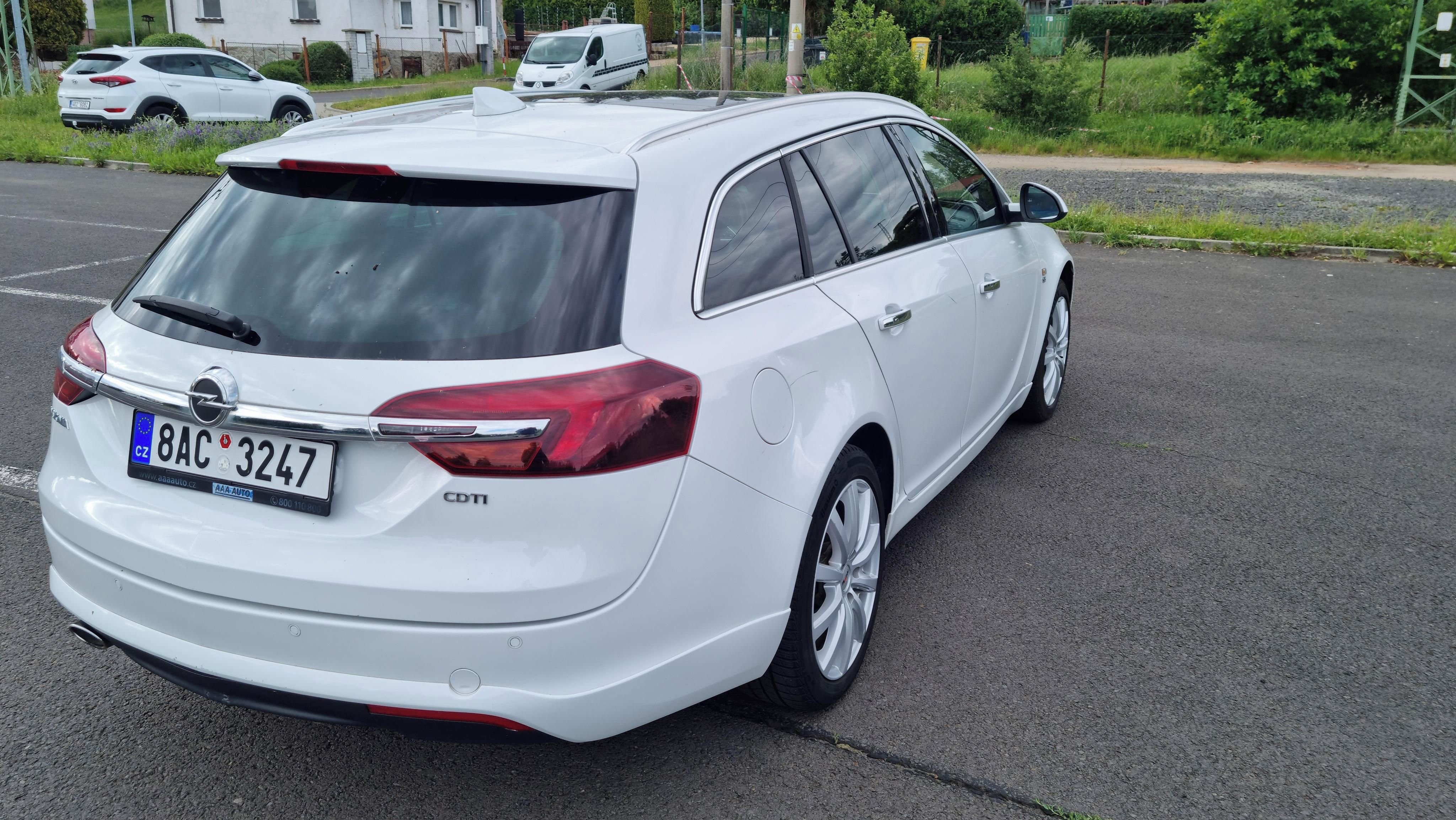 Opel Insignia, Opel Insignia 2.0cdti 125kw - fotka 4
