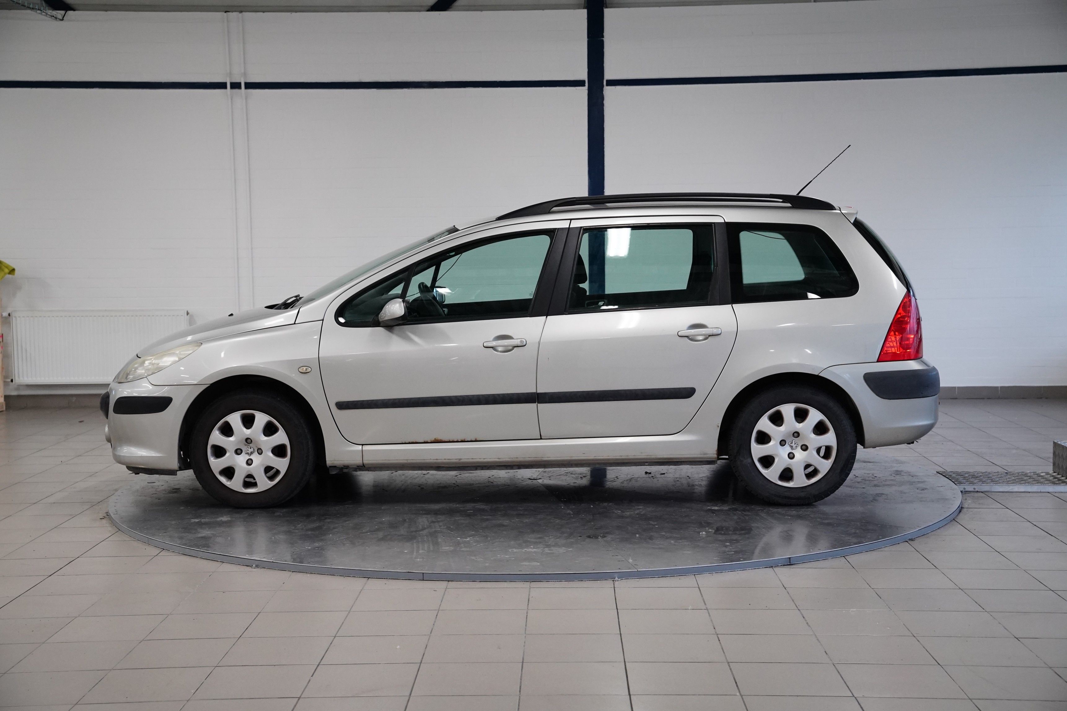 Peugeot 307, 1.6 VTI 80 kW - fotka 3