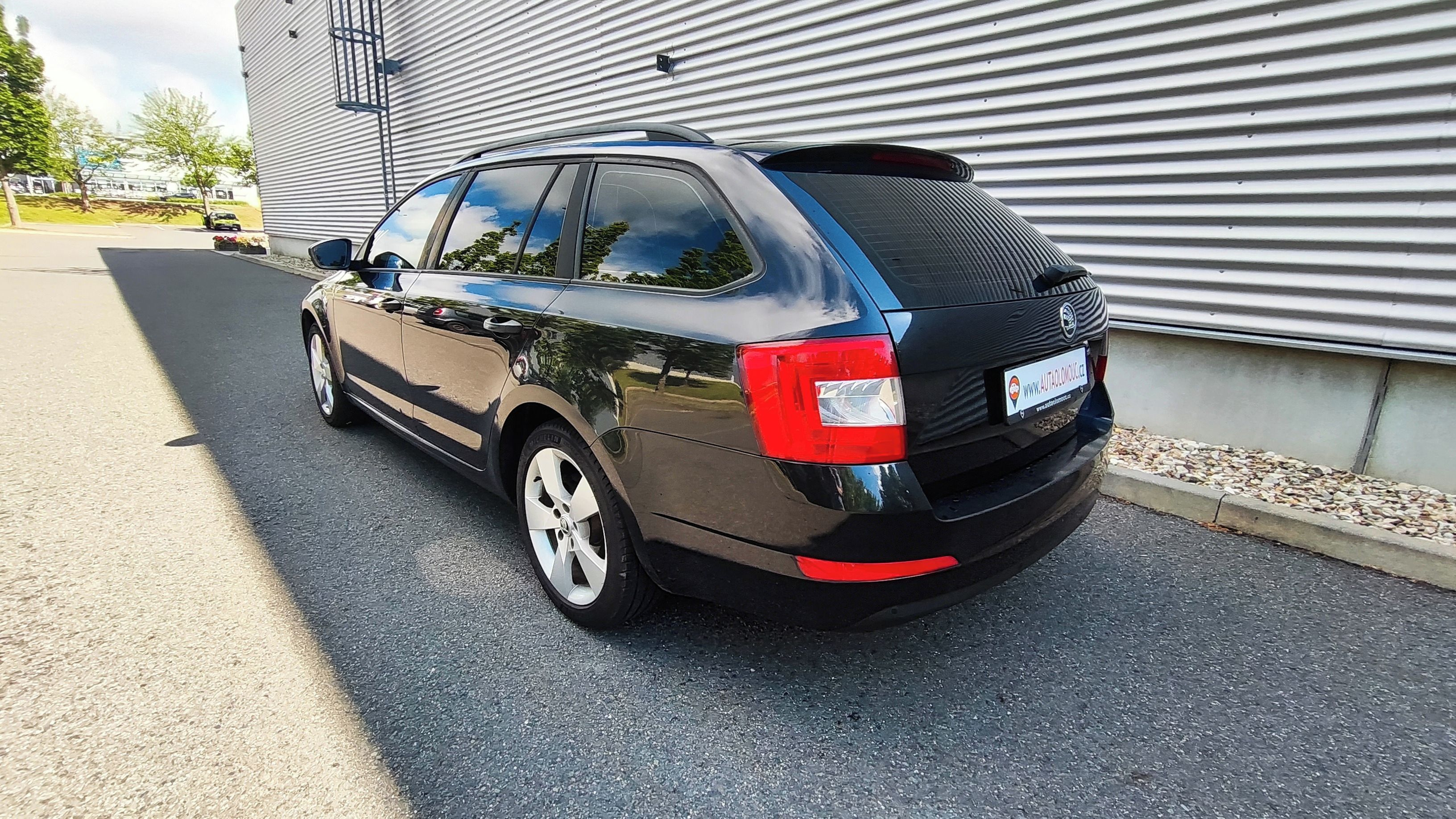 Škoda Octavia, 1.6 TDI Ambition, nové rozvody - fotka 3