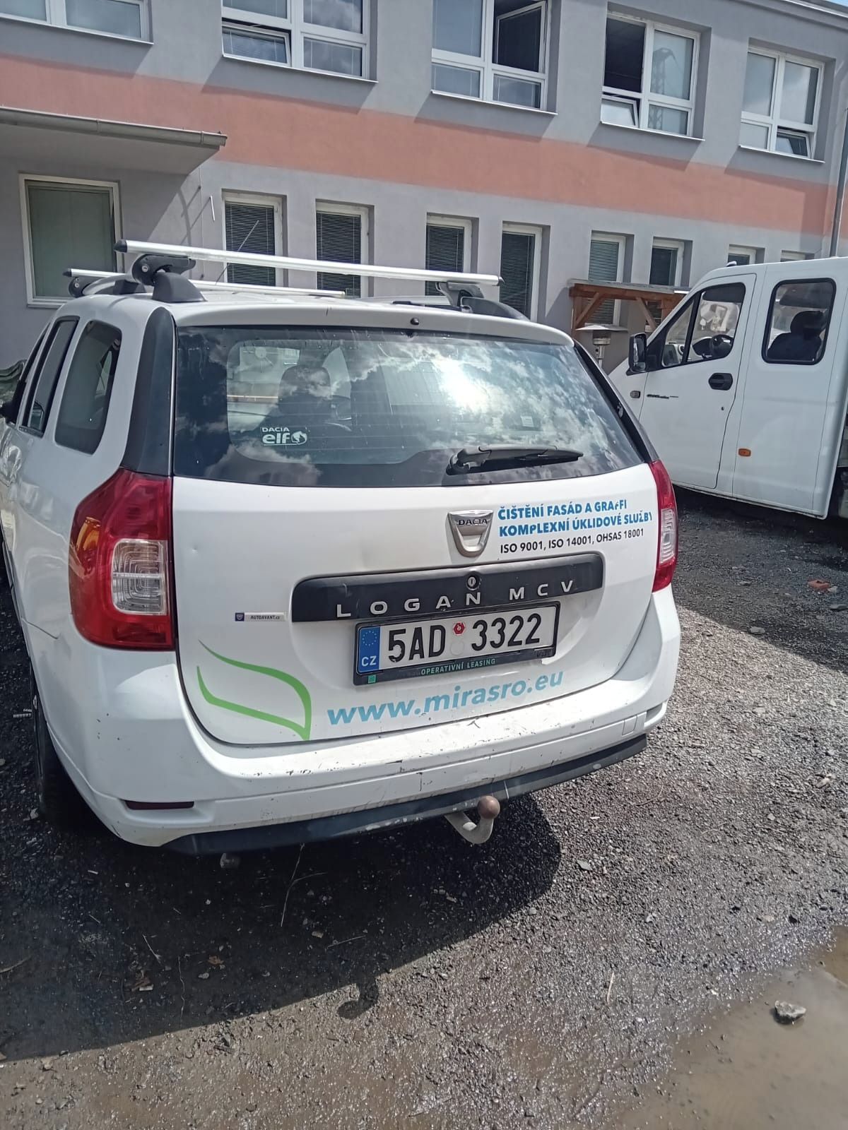 Dacia Logan, 0.9 benzín + plyn - fotka 3
