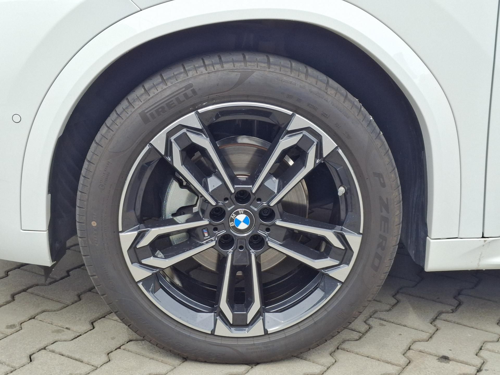 BMW X2, xDrive20d M-Sport - fotka 6