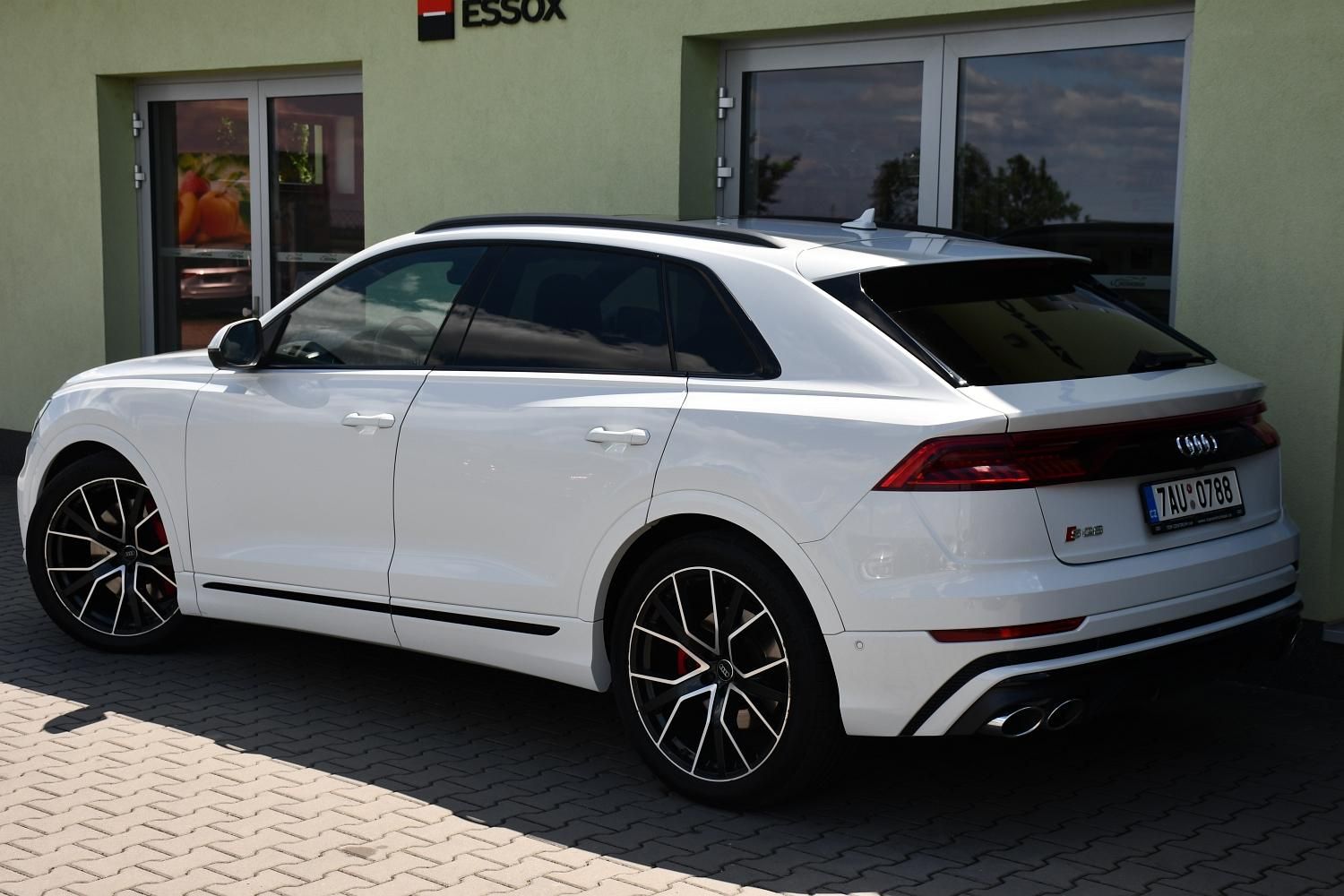 Audi SQ8, 4.0TDi V8 N.VISION B&O K360°ČR - fotka 3