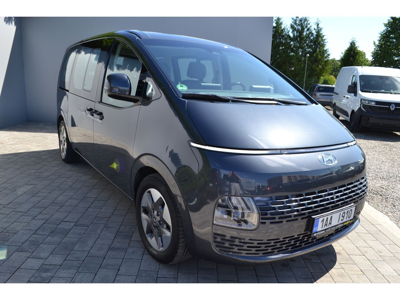 Hyundai Staria, 2.2CRDi PREMIUM A/T- 9 MÍST - fotka 6
