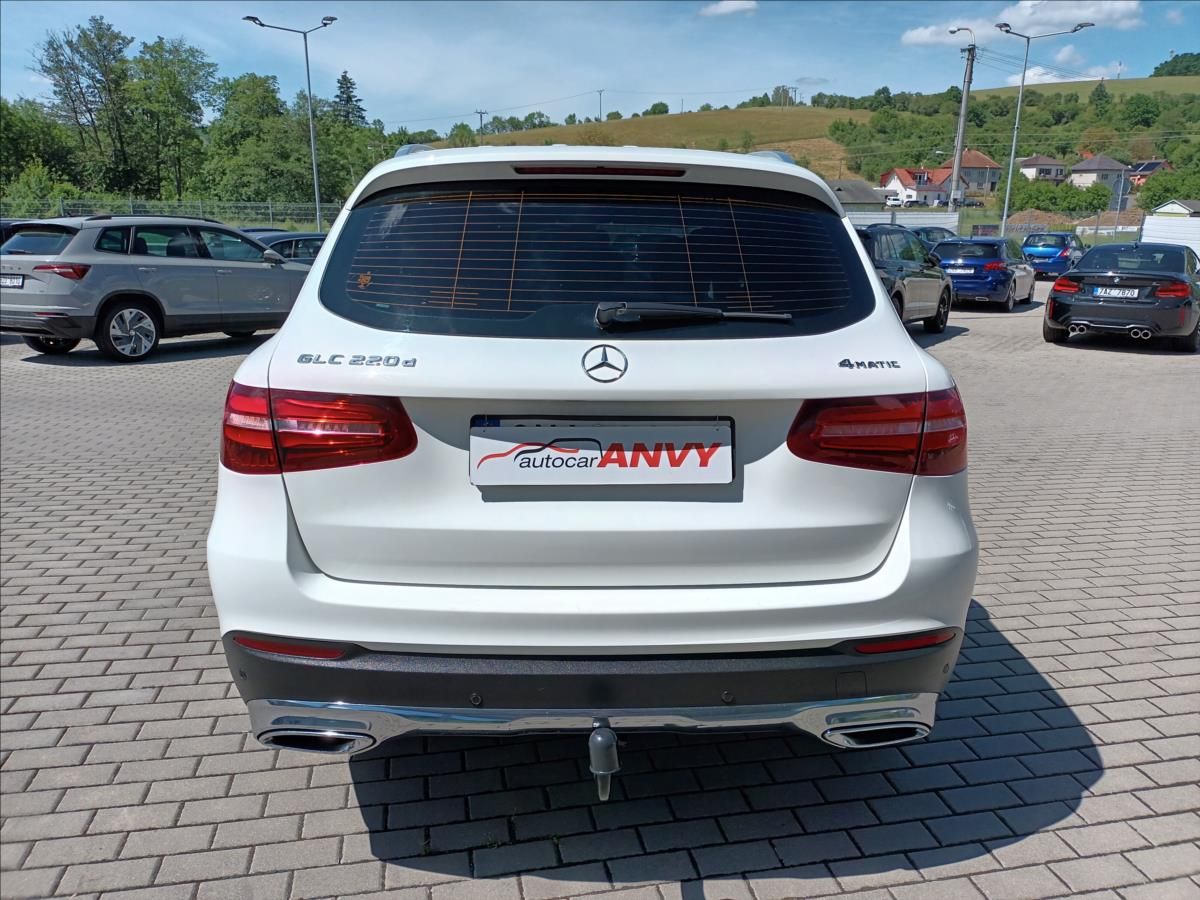 Mercedes-Benz GLC, 2,1 220D,ČR,1MAJ,KŮŽE,TZ,NAVI, - fotka 6