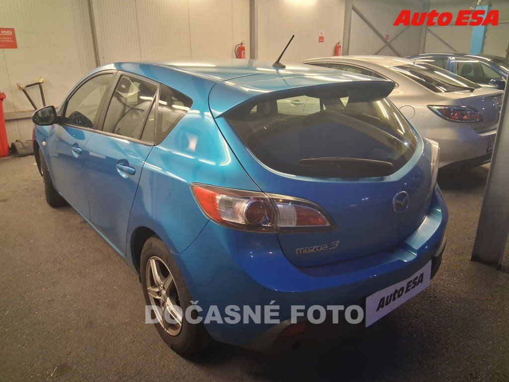 Mazda 3, 1.6 i,ČR,servis.kniha,AC - fotka 2