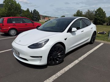 Performance AWD (SoH) 100 %