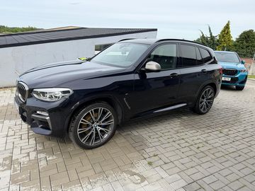 xDrive M40i