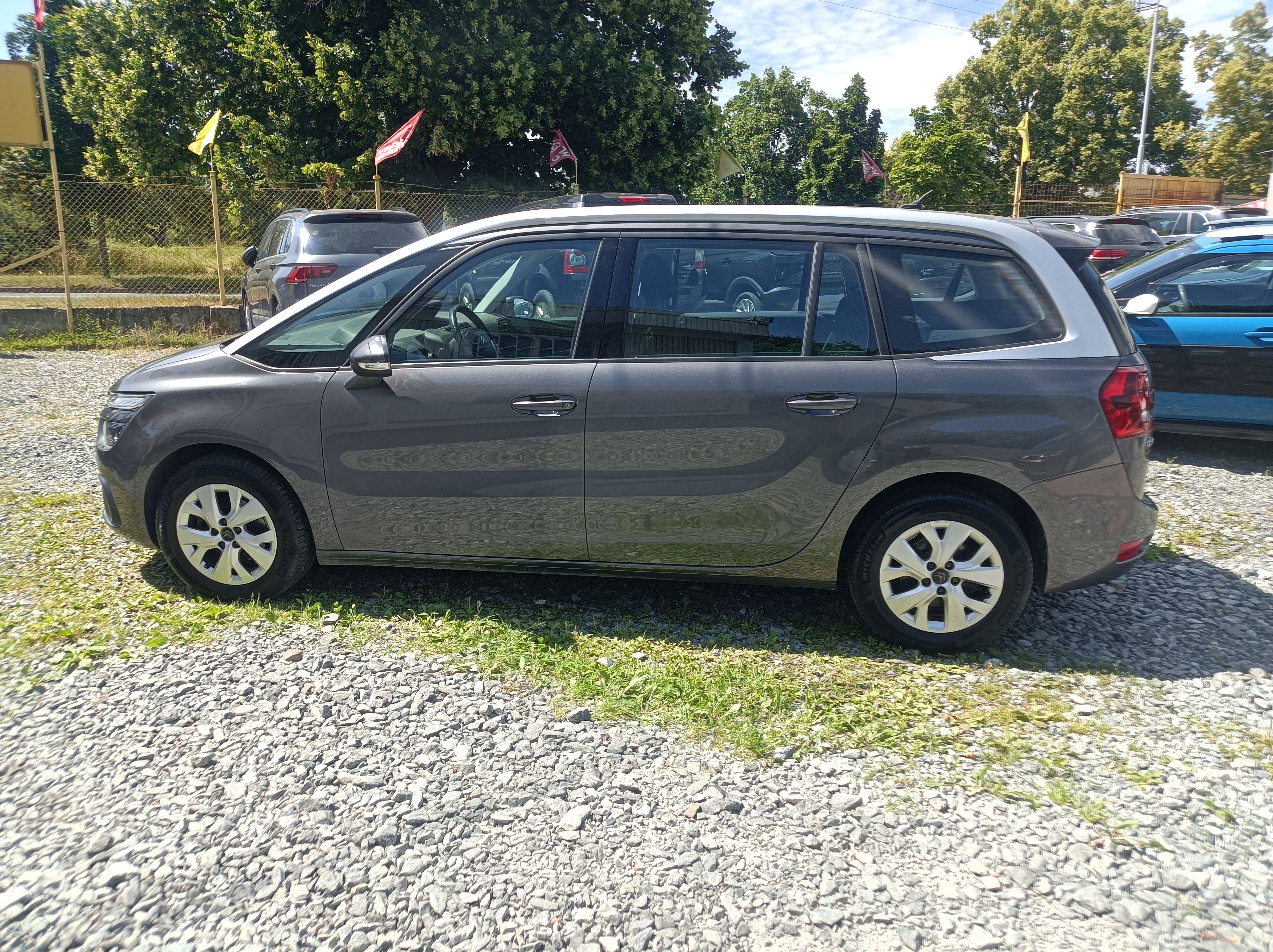 Citroën Grand C4 Picasso, 1.2-96kw,r.18. míst 7,klima - fotka 5