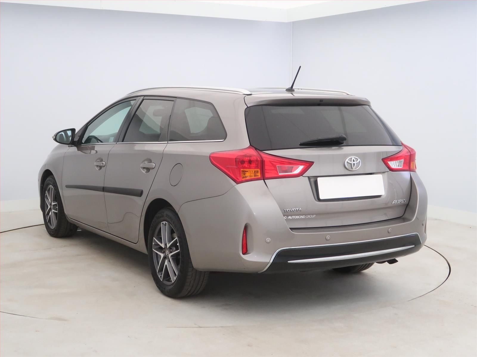 Toyota Auris, 1.6 Valvematic, Serv.kniha - fotka 4