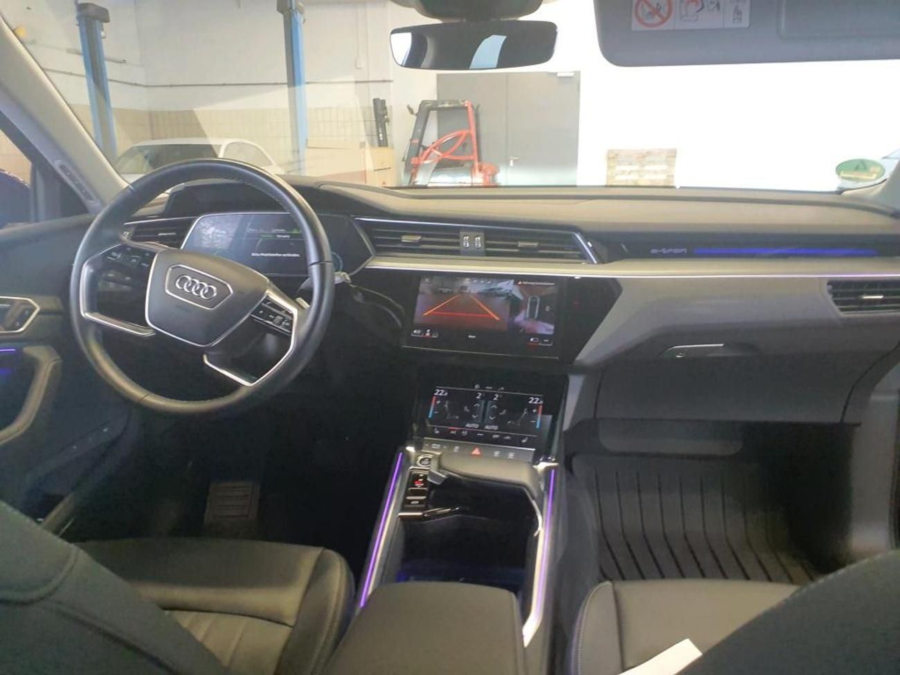 Audi e-tron, 55 QUATTRO 300kw S LINE SOH96% - fotka 5