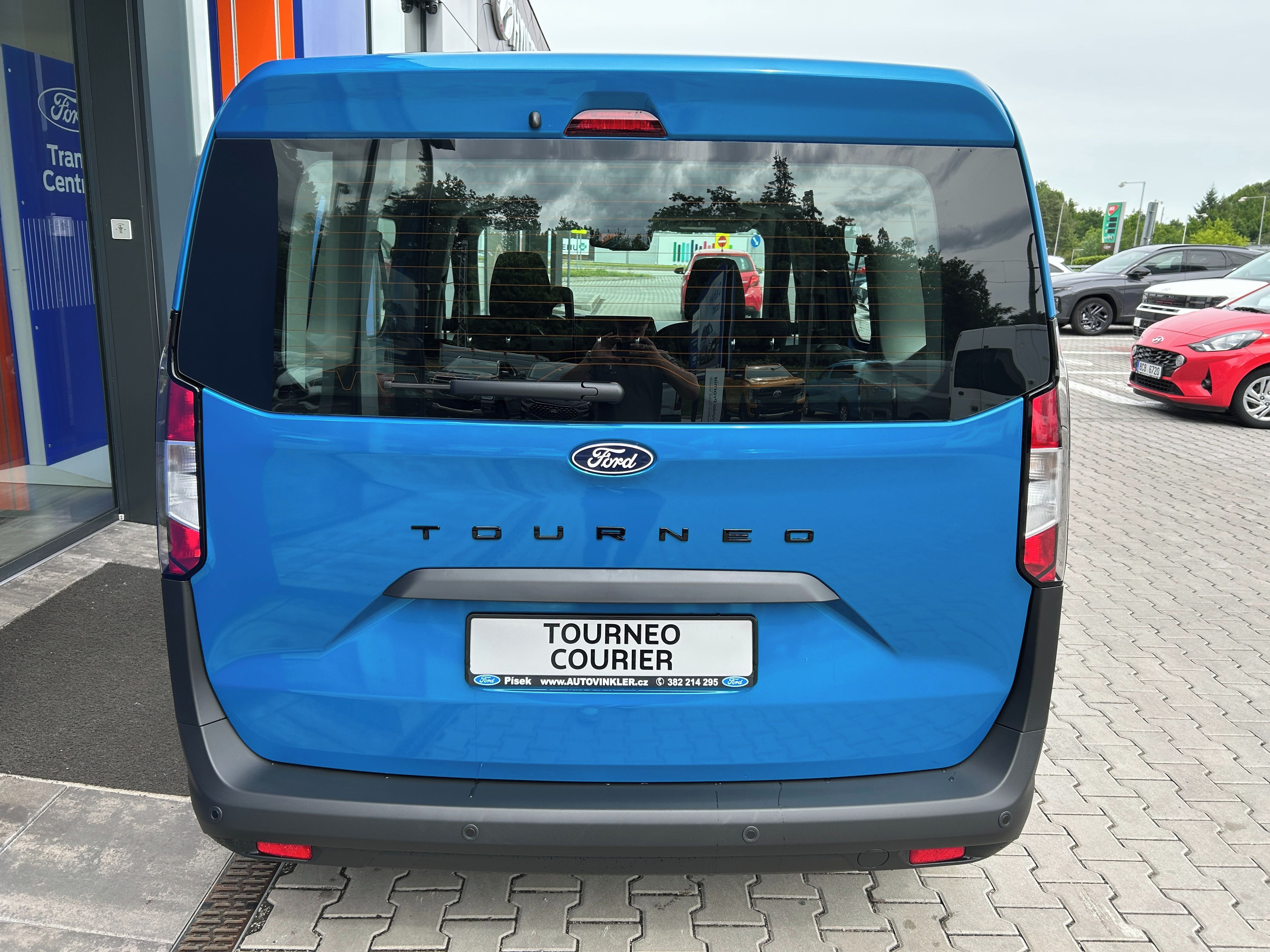 Ford Tourneo Courier, 1.0 EcoBoost 92 kW Trend L1 - fotka 5