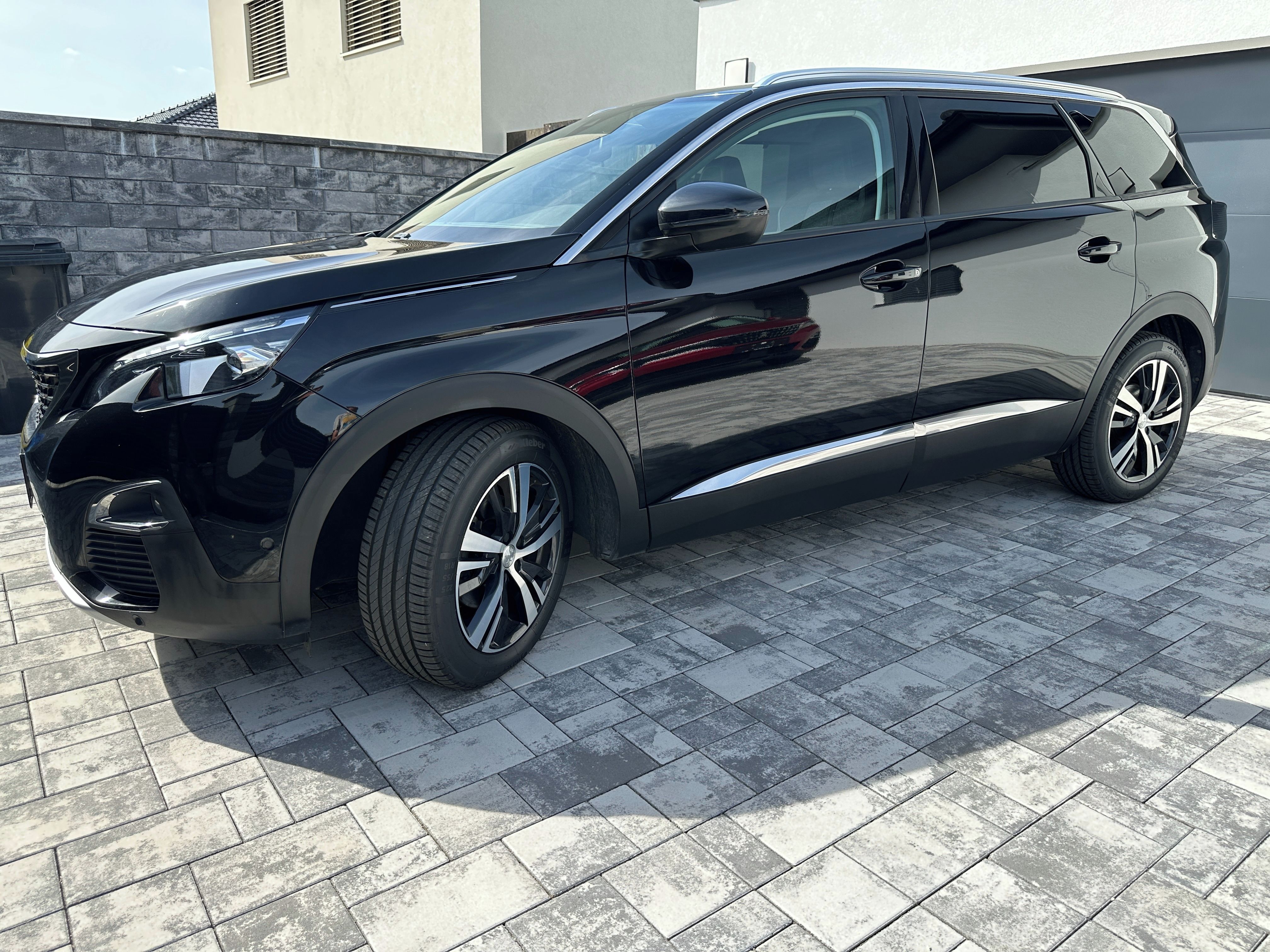 Peugeot 5008, 1,2 PureTech AUTOMAT, ALLURE