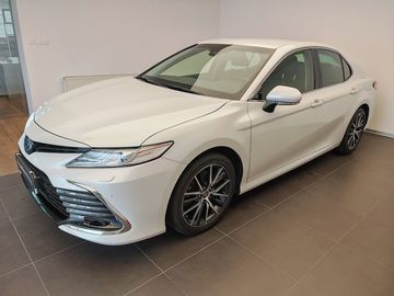 2.5 Hybrid Executive