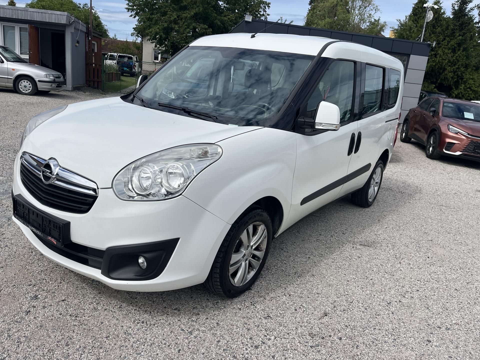 Opel Combo, 1.4i 16v 70kw Klima - fotka 3