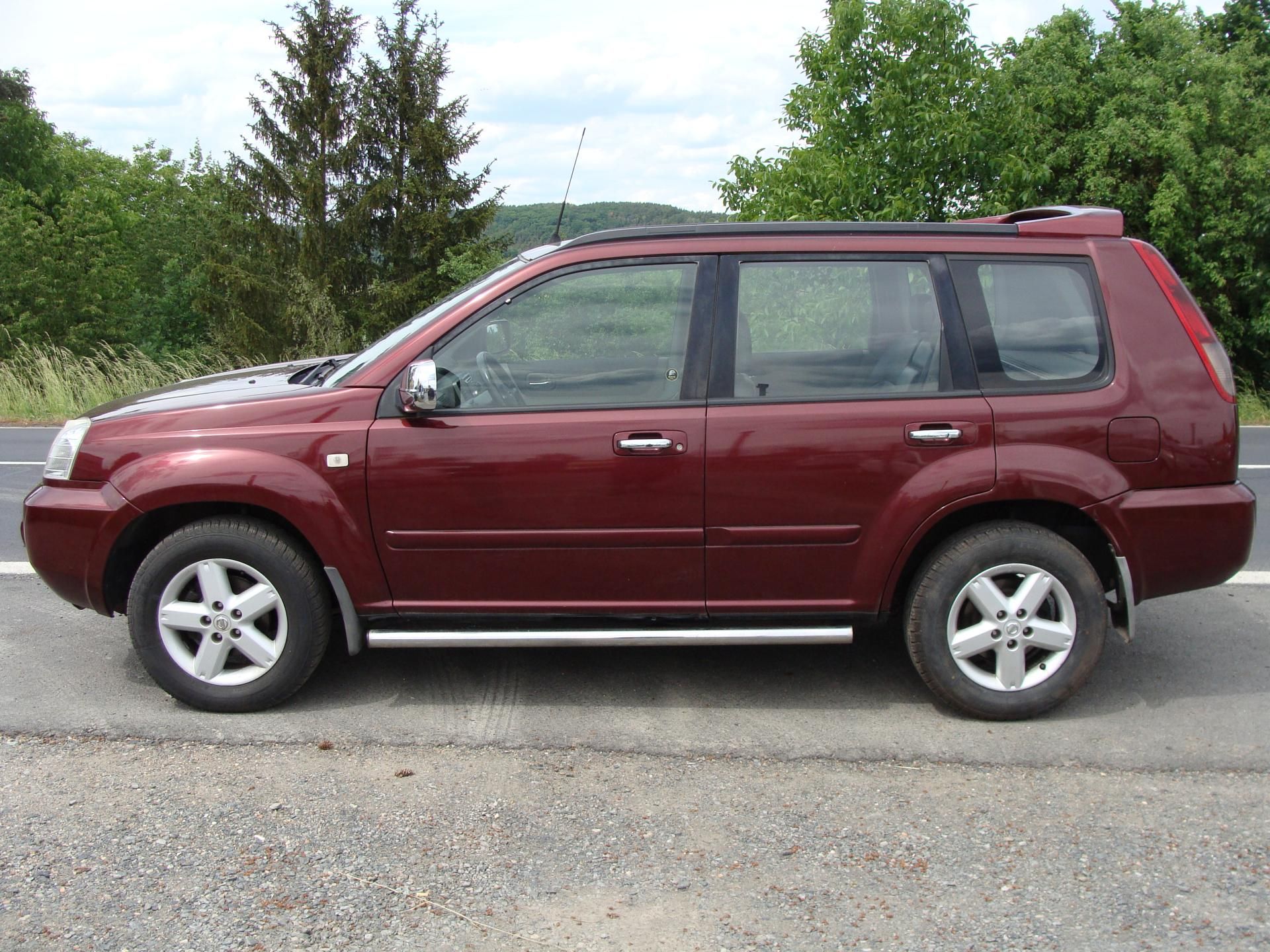 Nissan X-Trail, 2.2 DCi, 100 kW, klimatizace - fotka 2