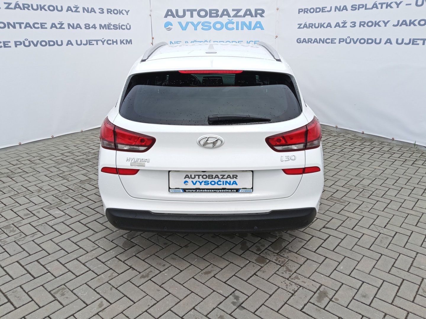 Hyundai i30, Com.1.0T-GDi Go! ČR+1.majitel! - fotka 5
