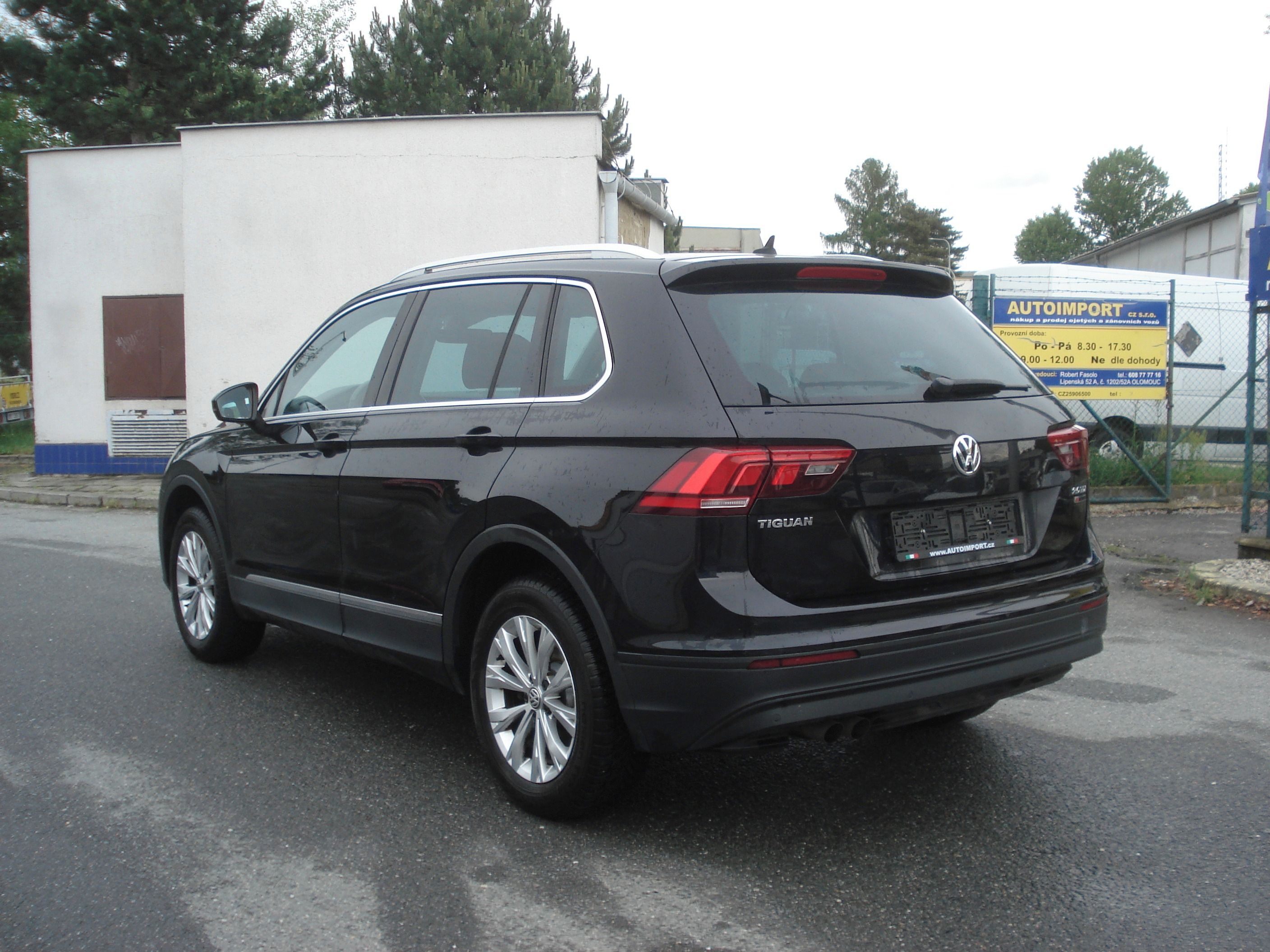 Volkswagen Tiguan, 2.0 TDi 4x4 Manuál NAVI - fotka 5