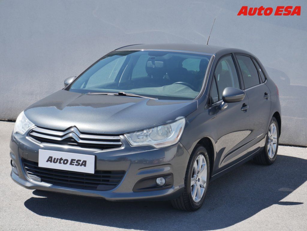 Citroën C4, 1.4 I,ČR - fotka 3