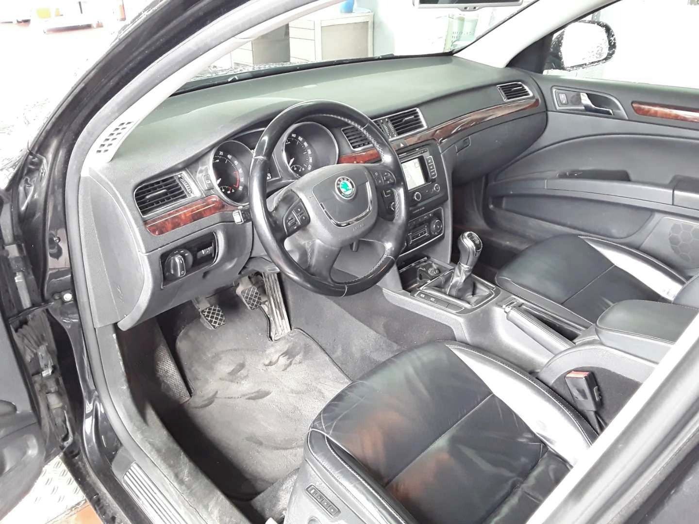 Škoda Superb, 2.0Tdi 103KW ELEGANCE kůže TOP - fotka 6