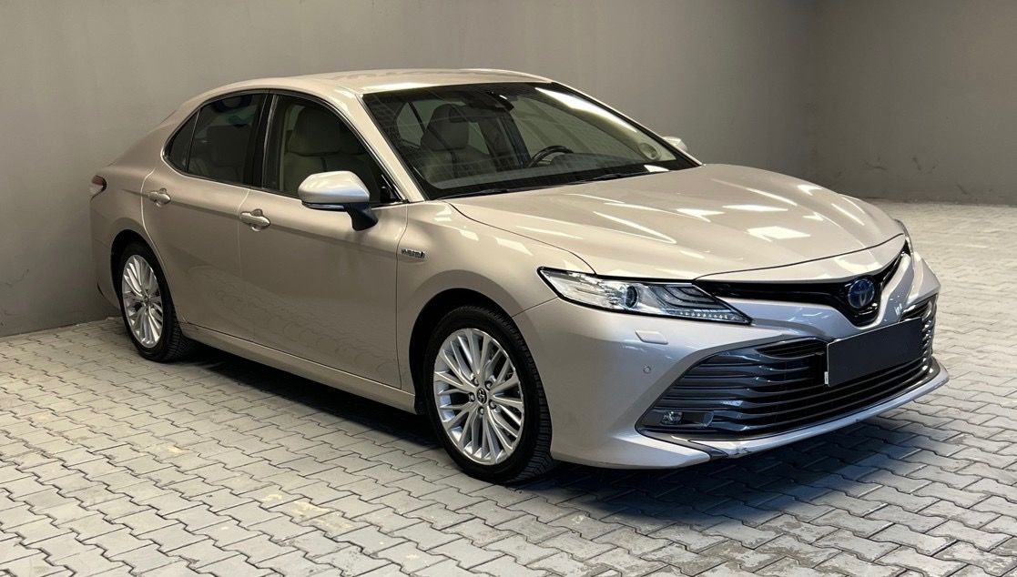 Toyota Camry, 2,5 Hybrid Executive VIP - fotka 2