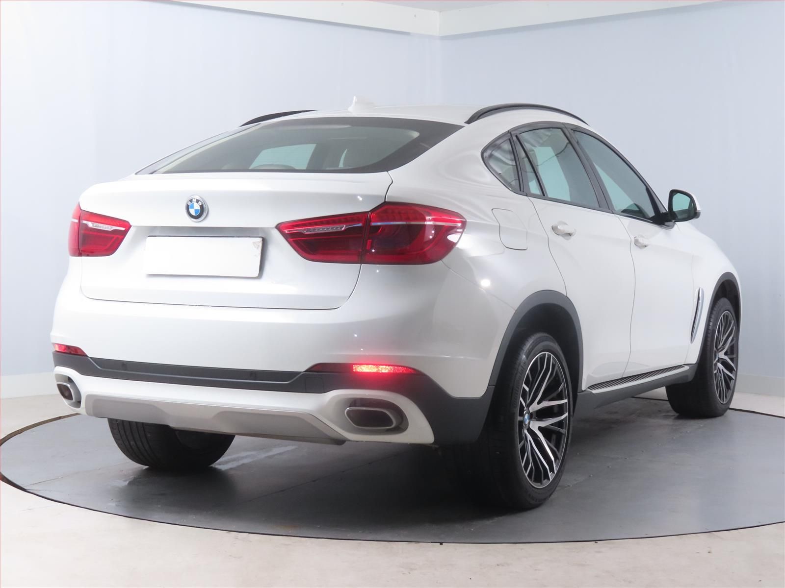 BMW X6, xDrive30d, 4X4, Automat - fotka 5