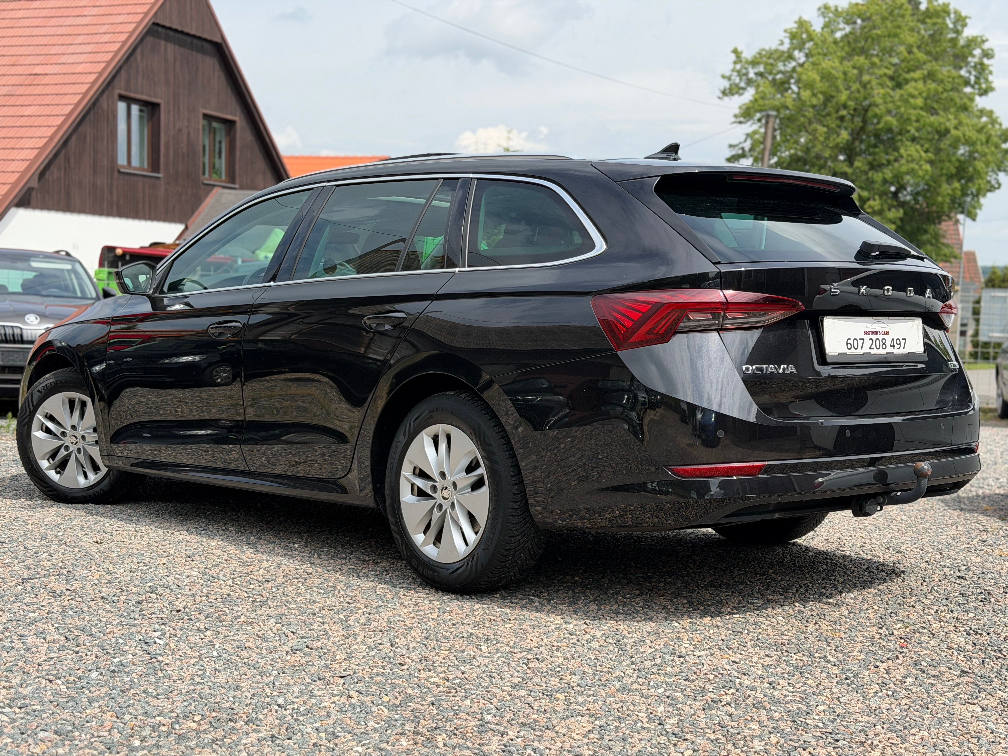 Škoda Octavia, 1.0 TSi MHEV combi DSG 2021 - fotka 2