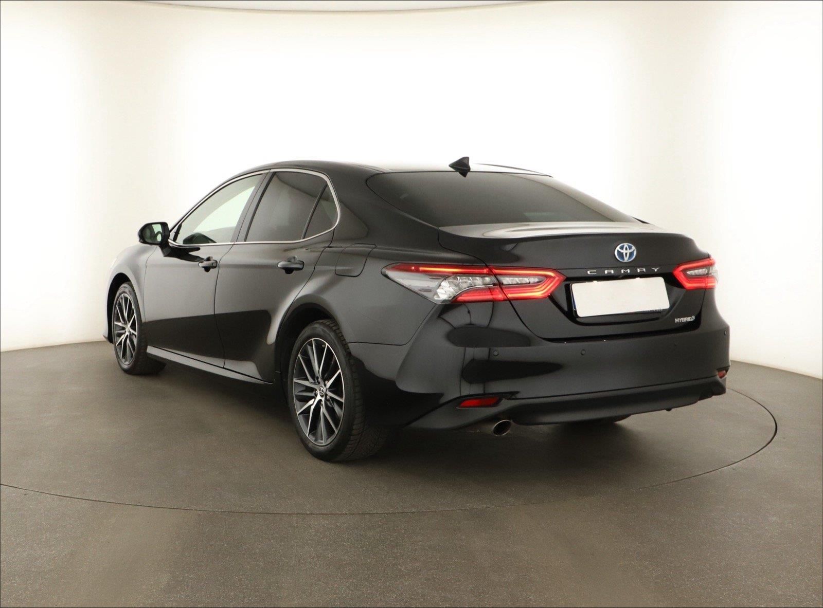 Toyota Camry, 2.5 Hybrid, Automat - fotka 4