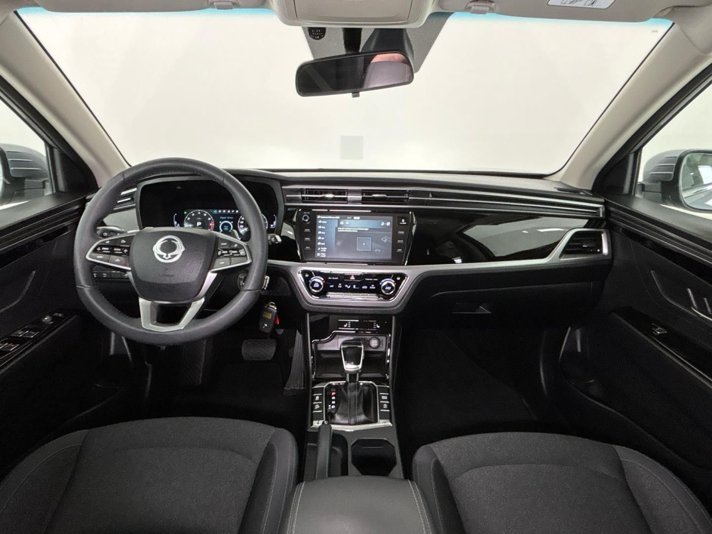 SsangYong Korando, 1.5 T-GDI / 120 kW Style AT - fotka 5