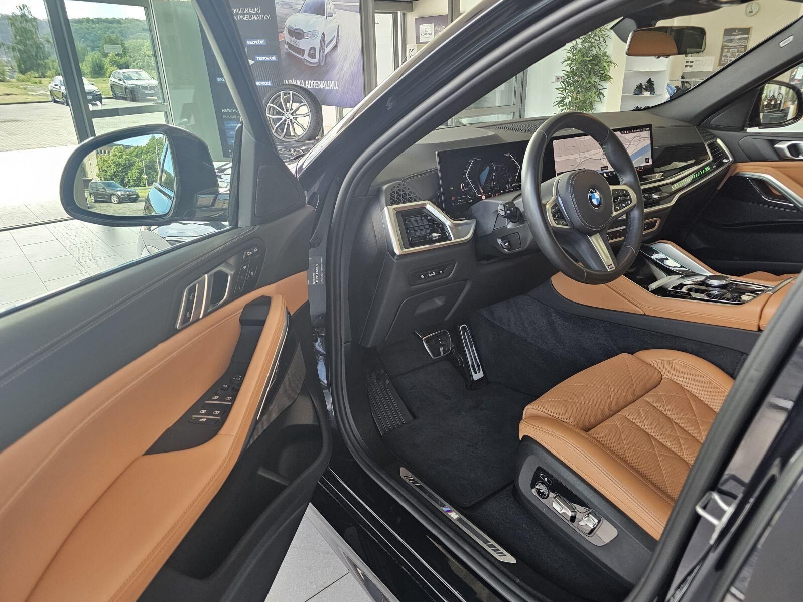 BMW X6, xDrive30d M Sport - fotka 6