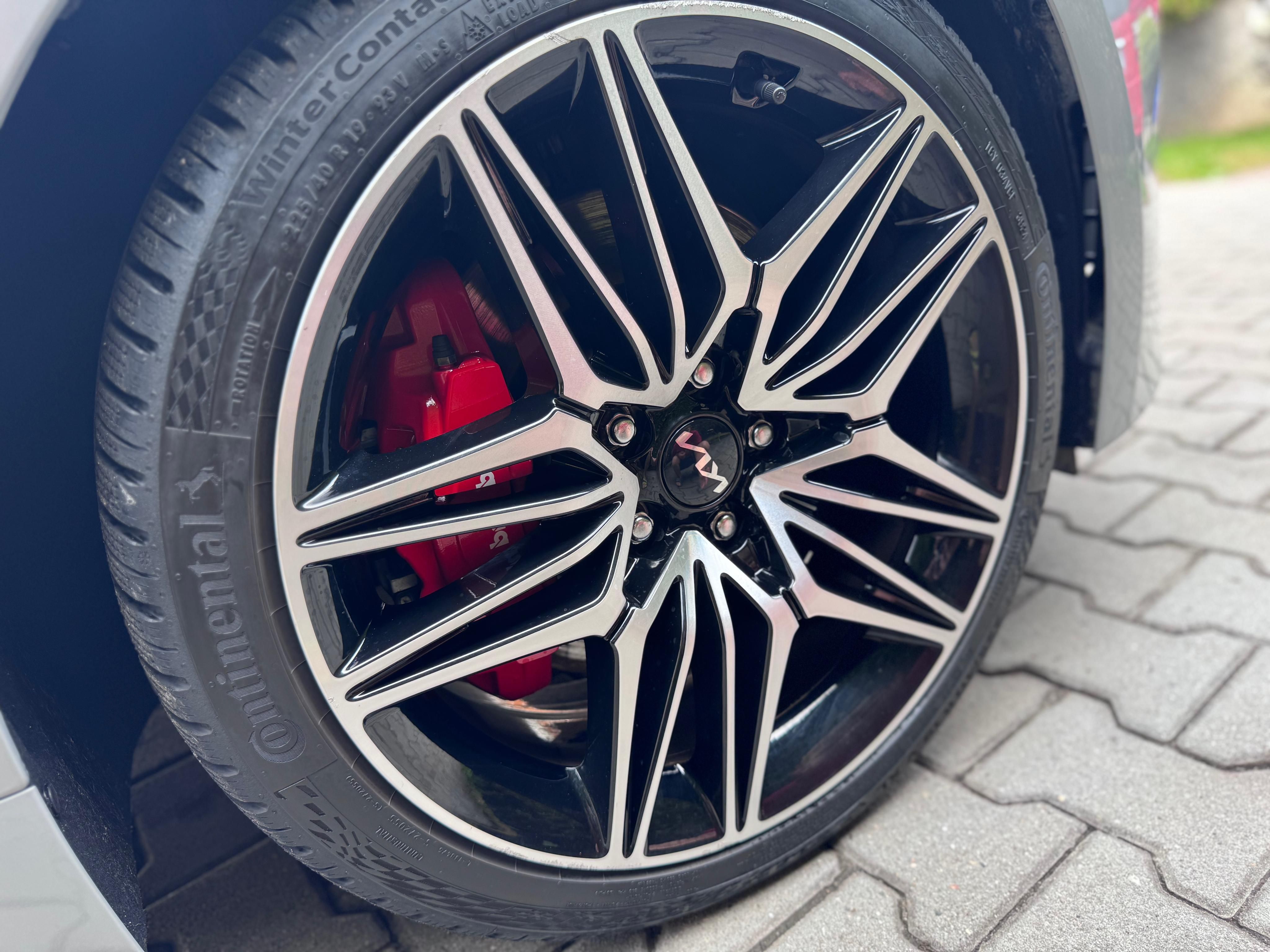 Kia Stinger, Kia Stinger GT 3.3 T-GDI 4WD - fotka 2