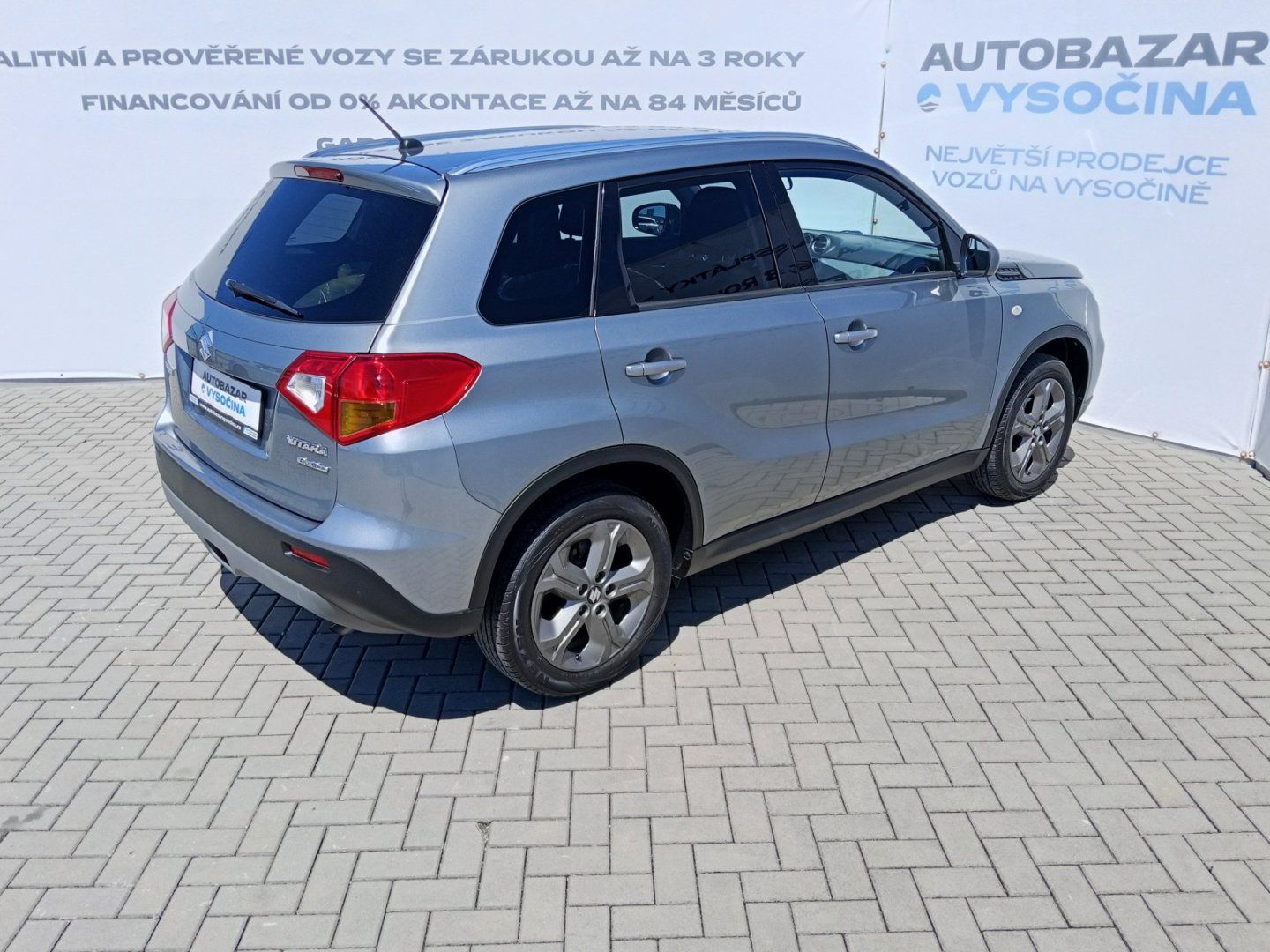 Suzuki Vitara, 1.6 VVT 4x4! Kamera! 2sady kol - fotka 4