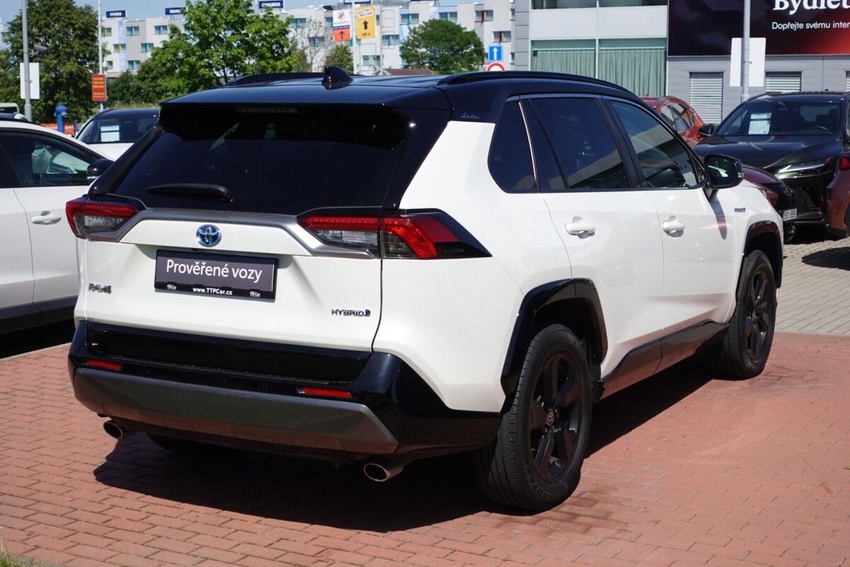 Toyota Rav4, 2,5HSD Selection 4x4 - fotka 4