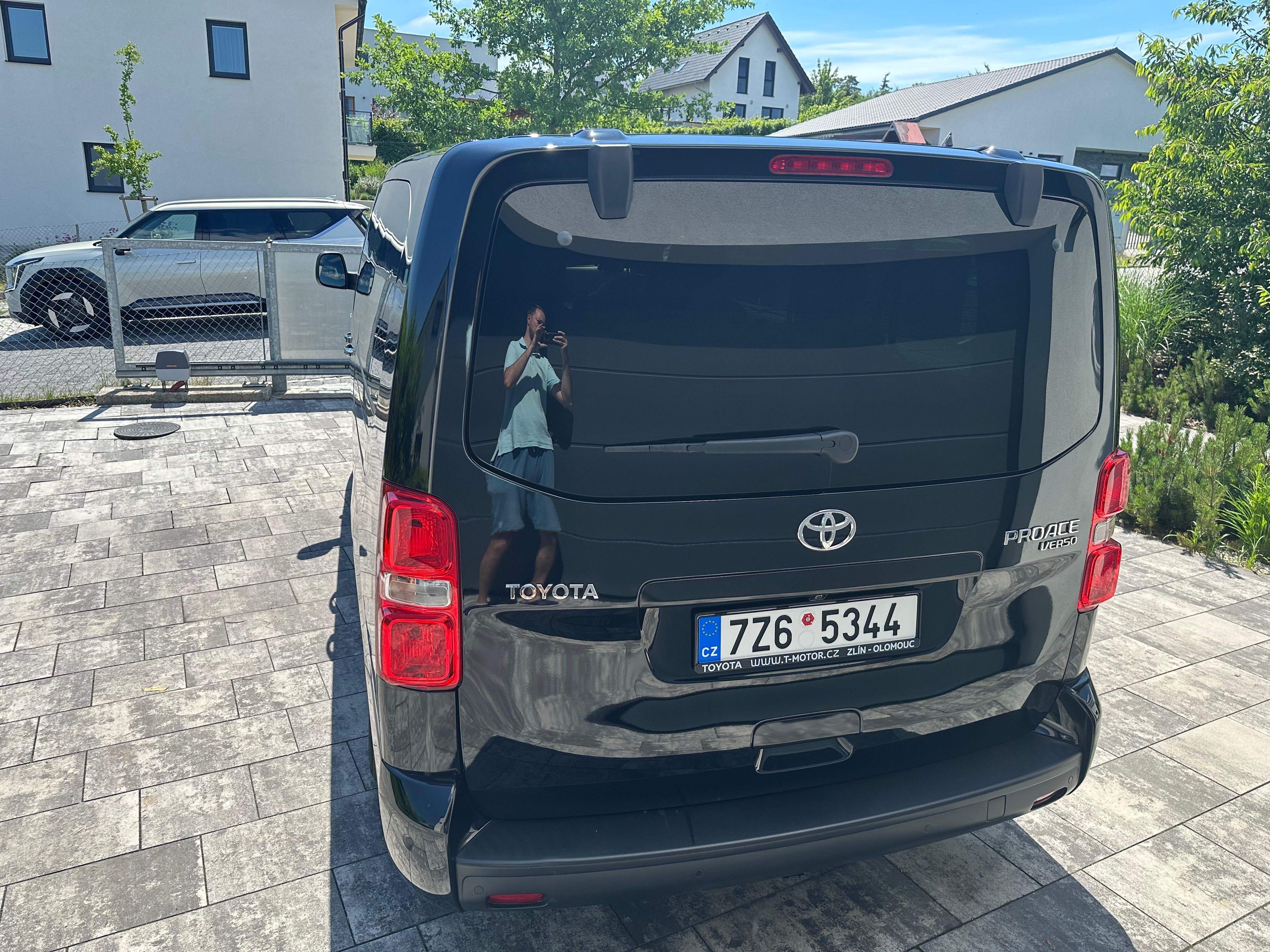 Toyota Proace Verso, VIP, 29k km,záruka, tažné, pan - fotka 4