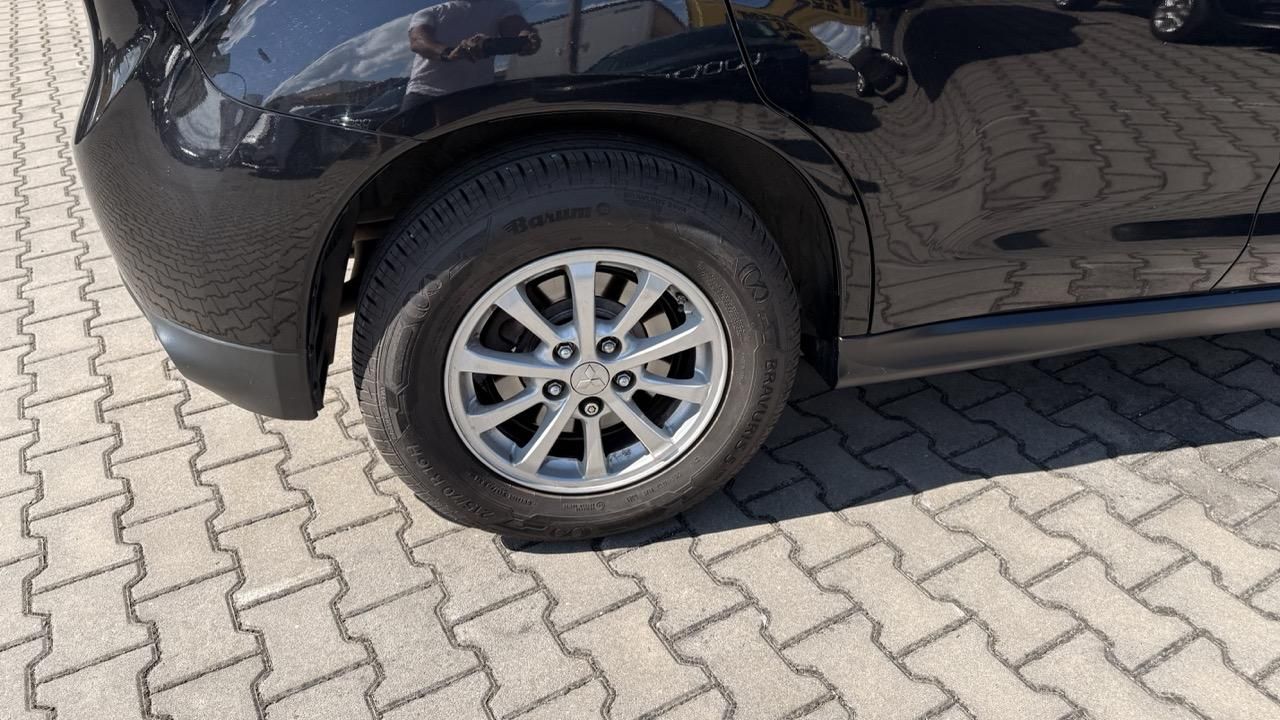 Mitsubishi ASX, 1.6Di-D, ČR,4X4 - fotka 6