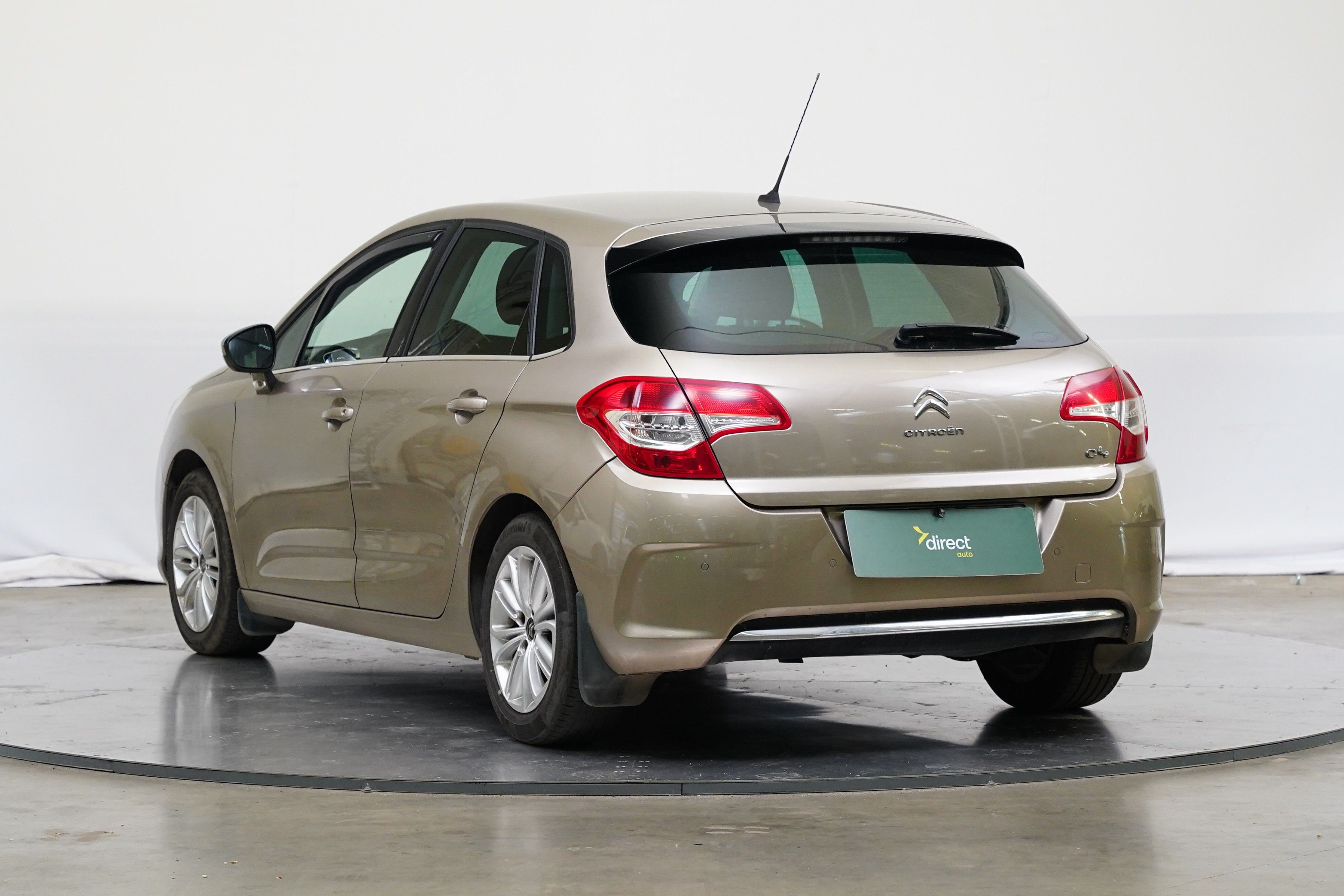 Citroën C4, 1.6 HDI 68 kW - fotka 4