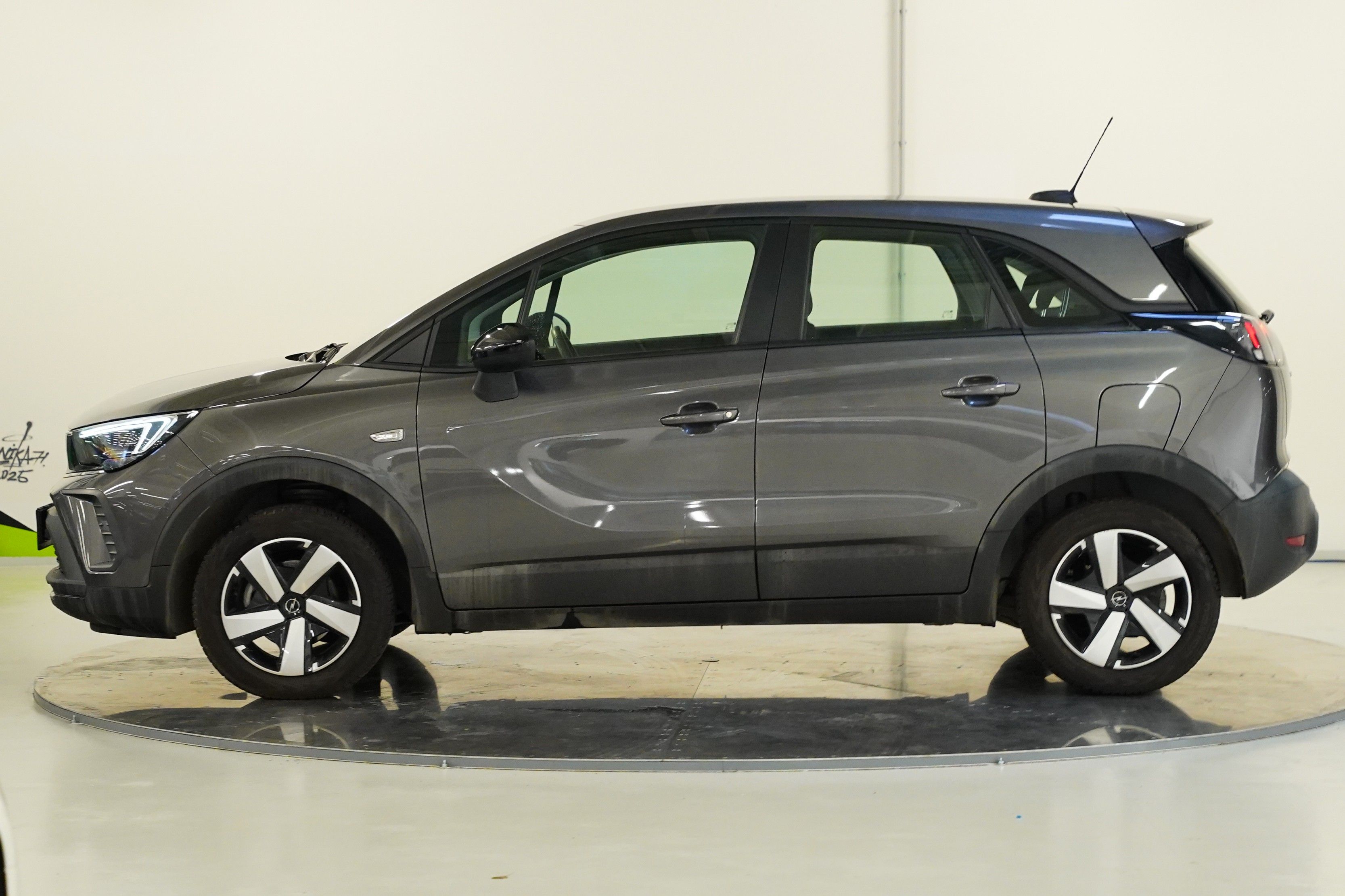Opel Crossland X, 1.2 i 81 kW - fotka 3
