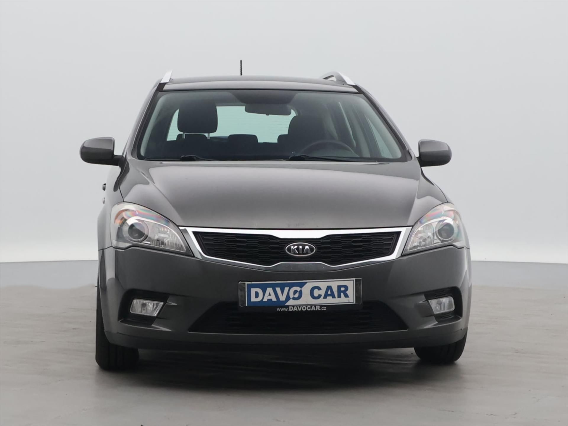 Kia Cee´d, 1,4 CVVT 77kW Sport CZ - fotka 2