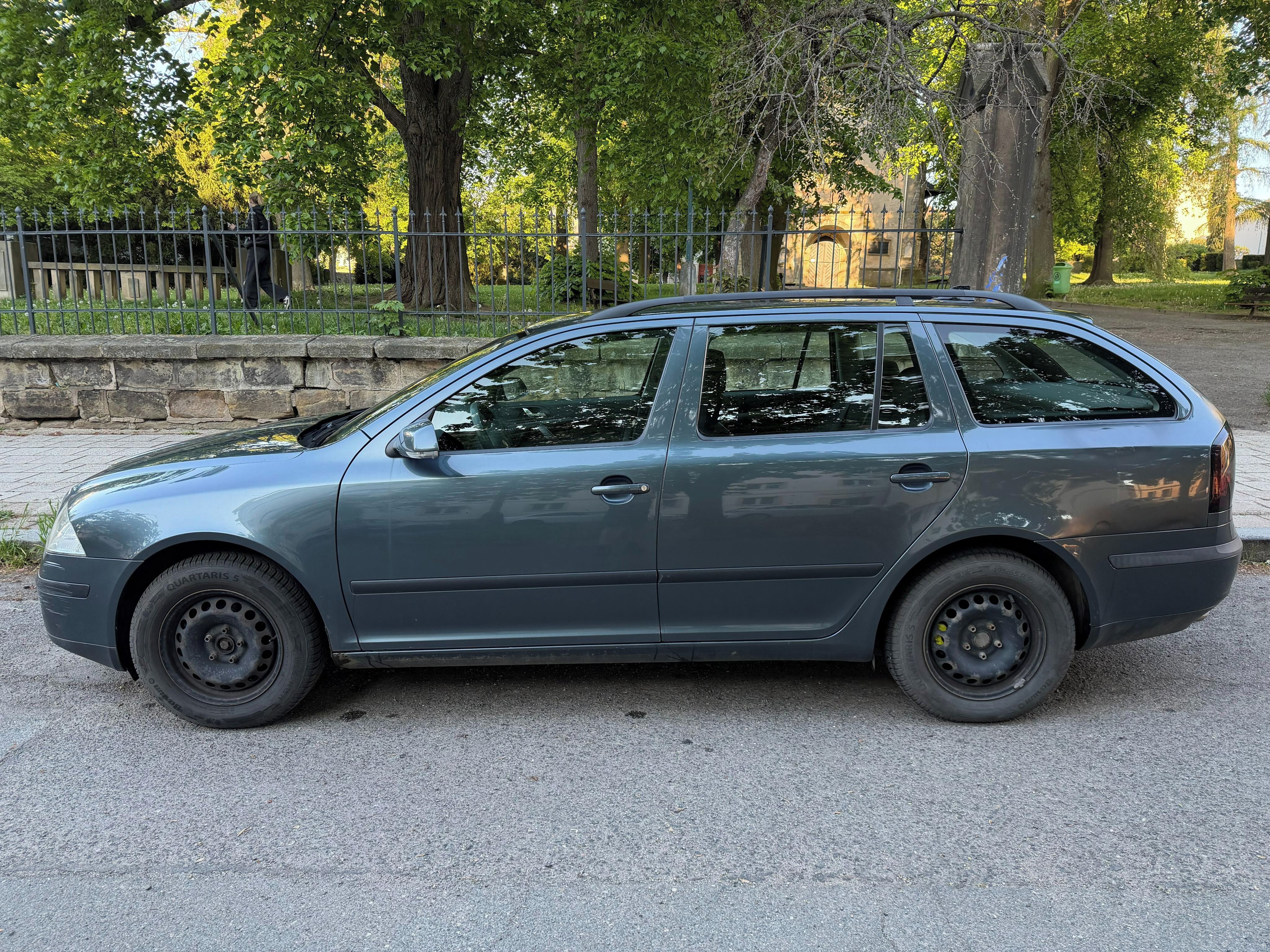 Škoda Octavia, Škoda Octavia 1,6 75kW - fotka 6