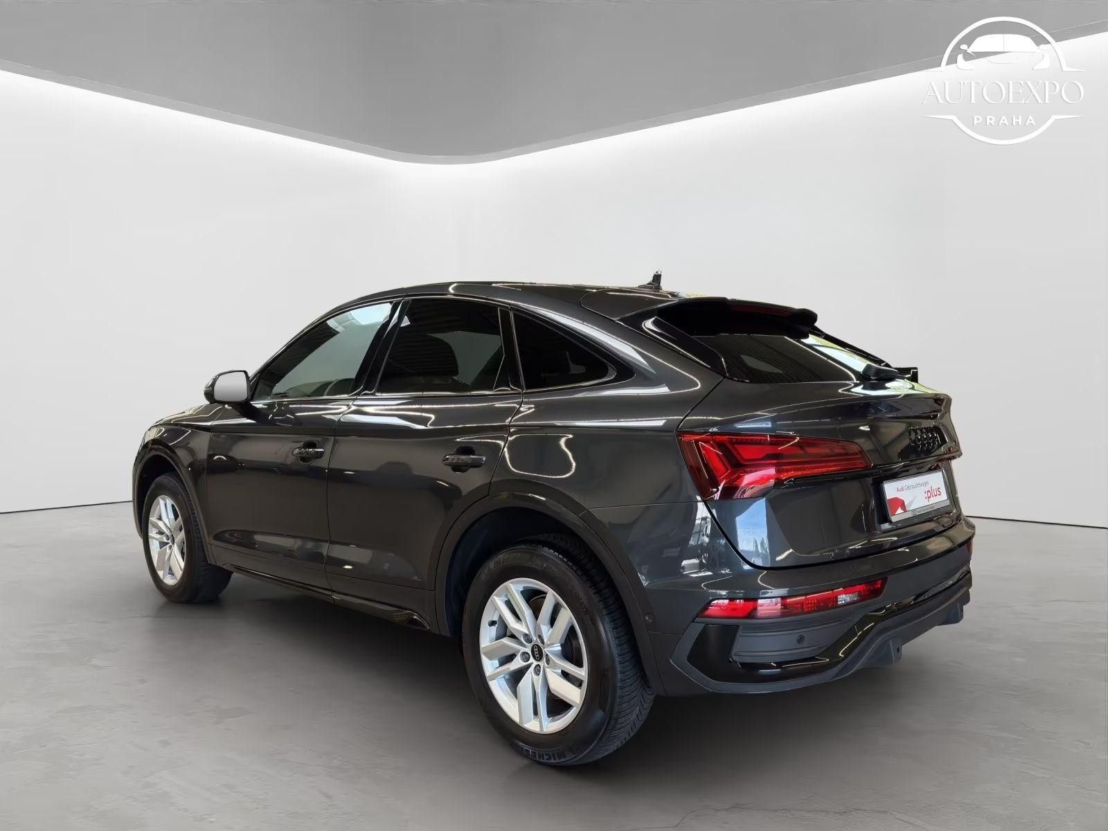 Audi Q5, Sportback 40 TDI quattro - fotka 4