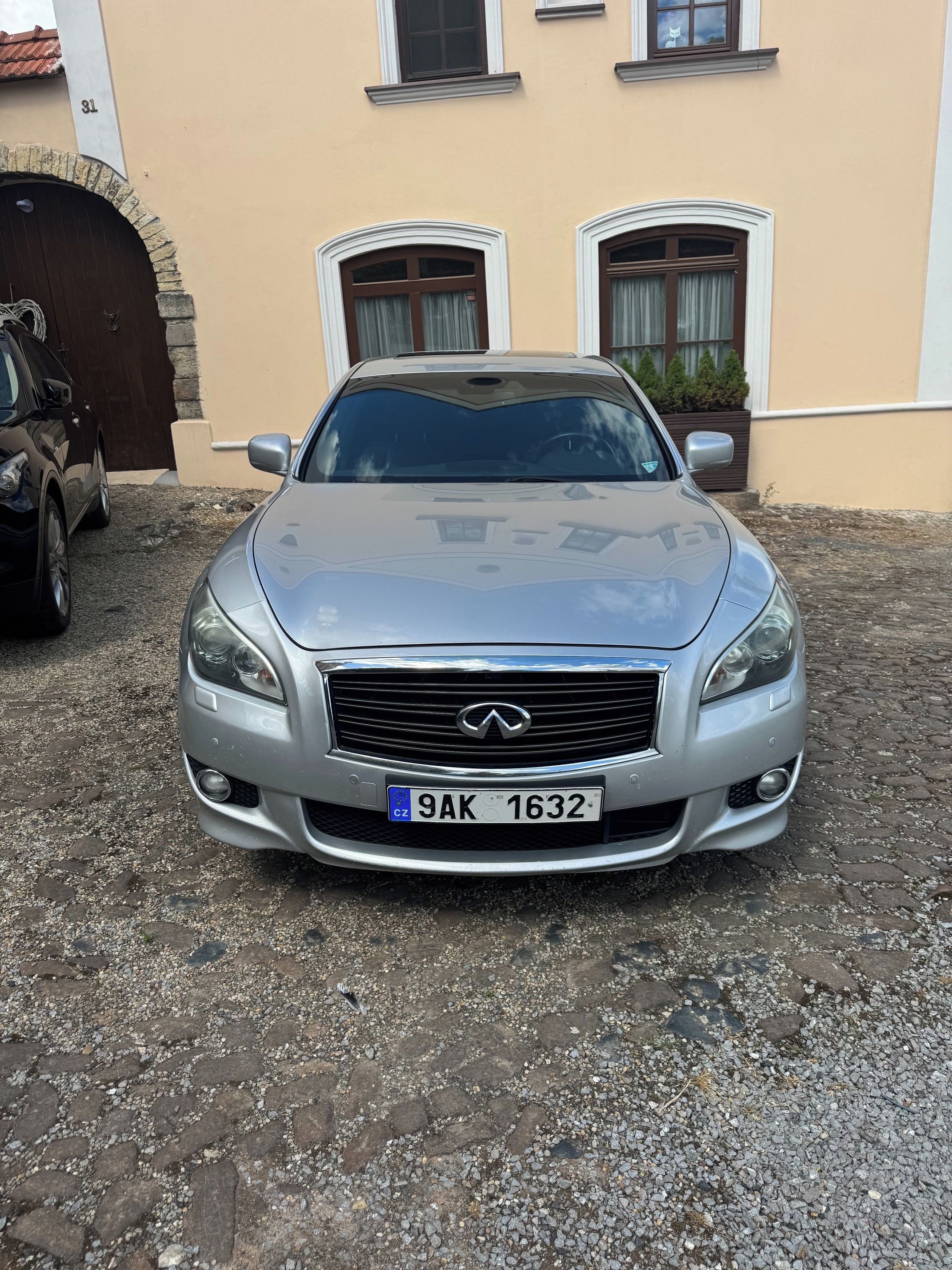 Infiniti M37, 3,7 pravidelný servis