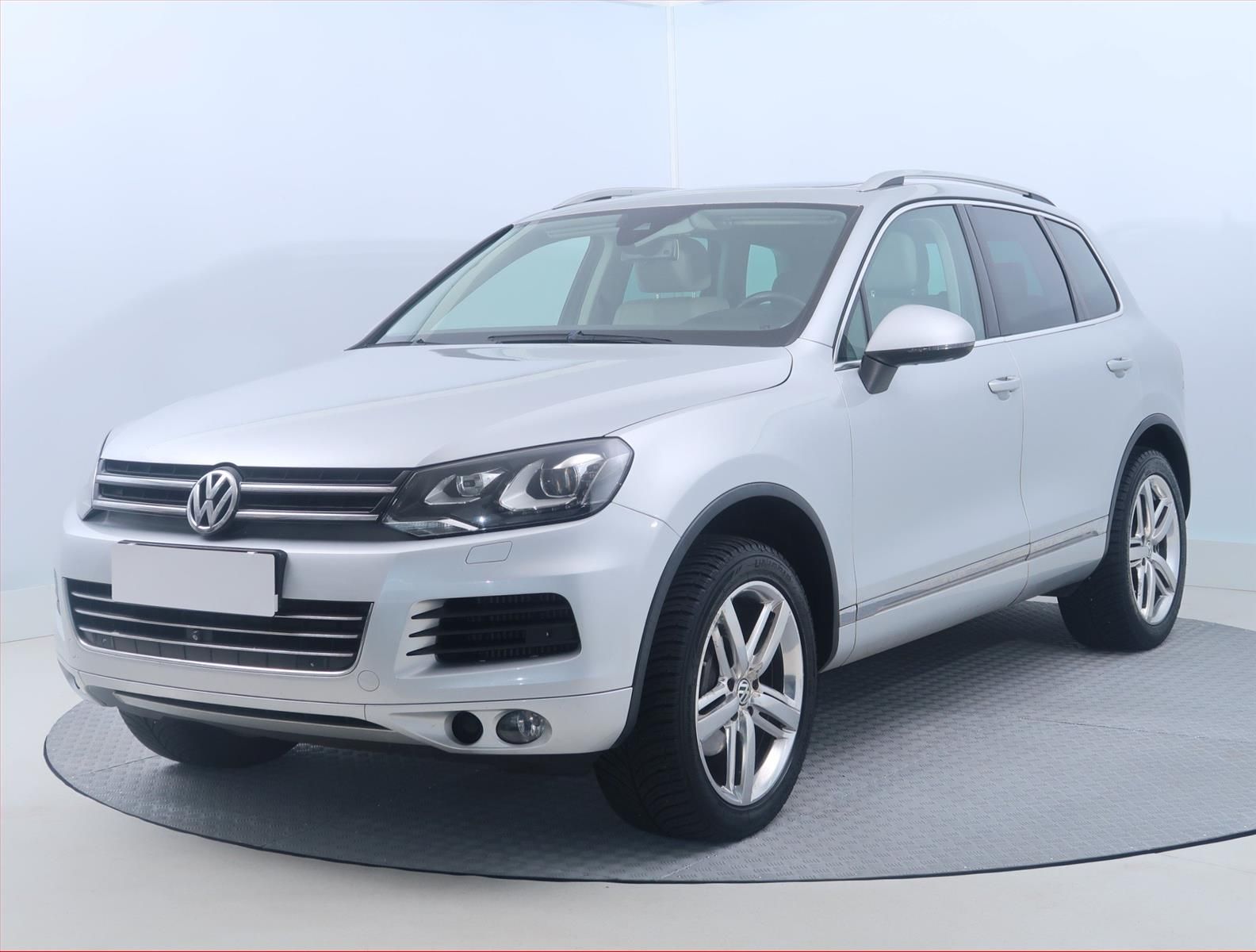 Volkswagen Touareg, 3.0 TDI, 4X4, Automat - fotka 2