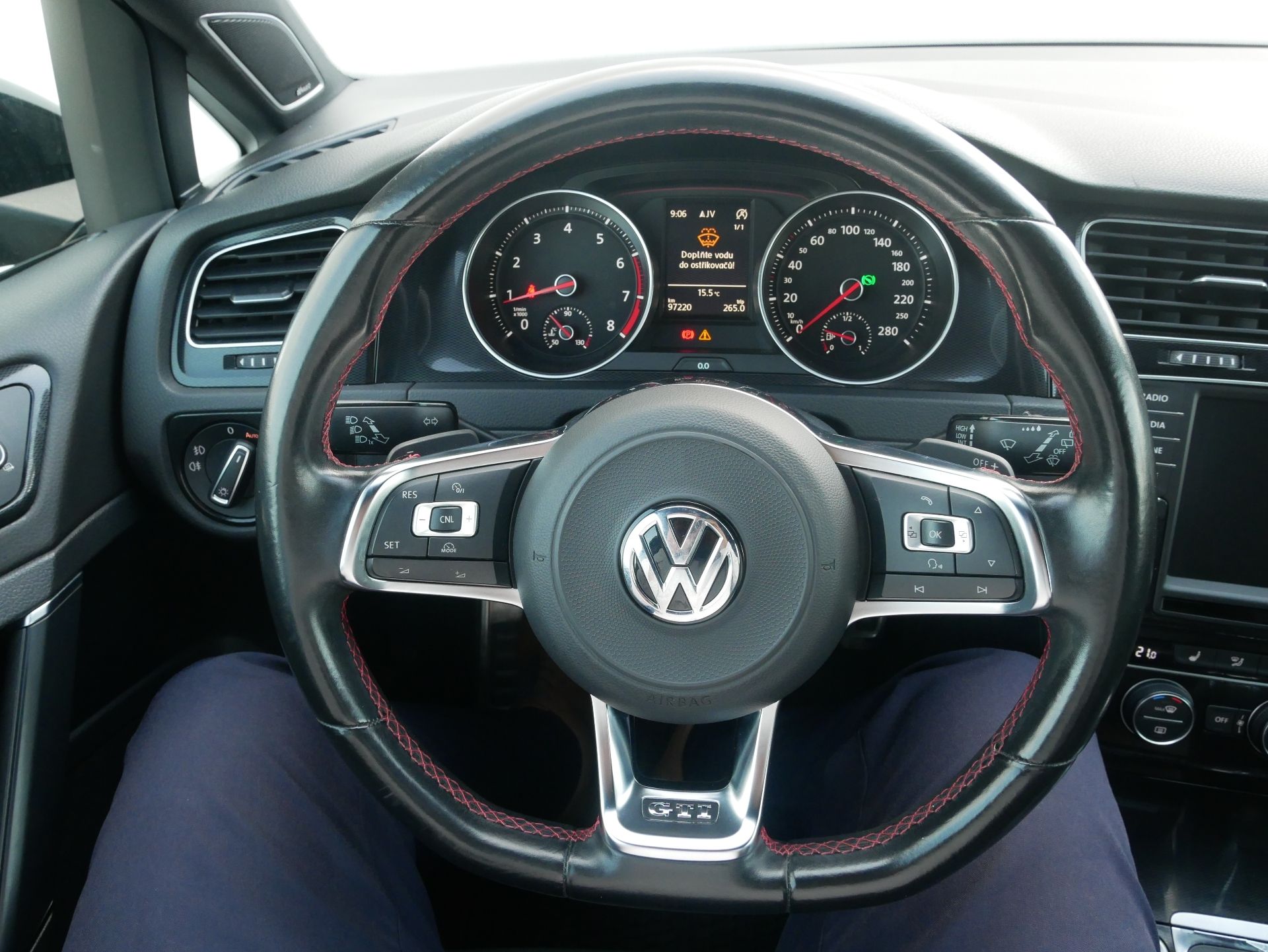 Volkswagen, GOLF GTI 2,0 TSI 6DSG - fotka 5