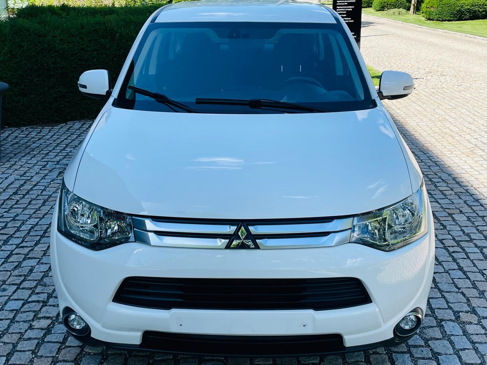 Mitsubishi Outlander, 2.0i MANUÁL 1.MAJ SERVISKA 2WD - fotka 6