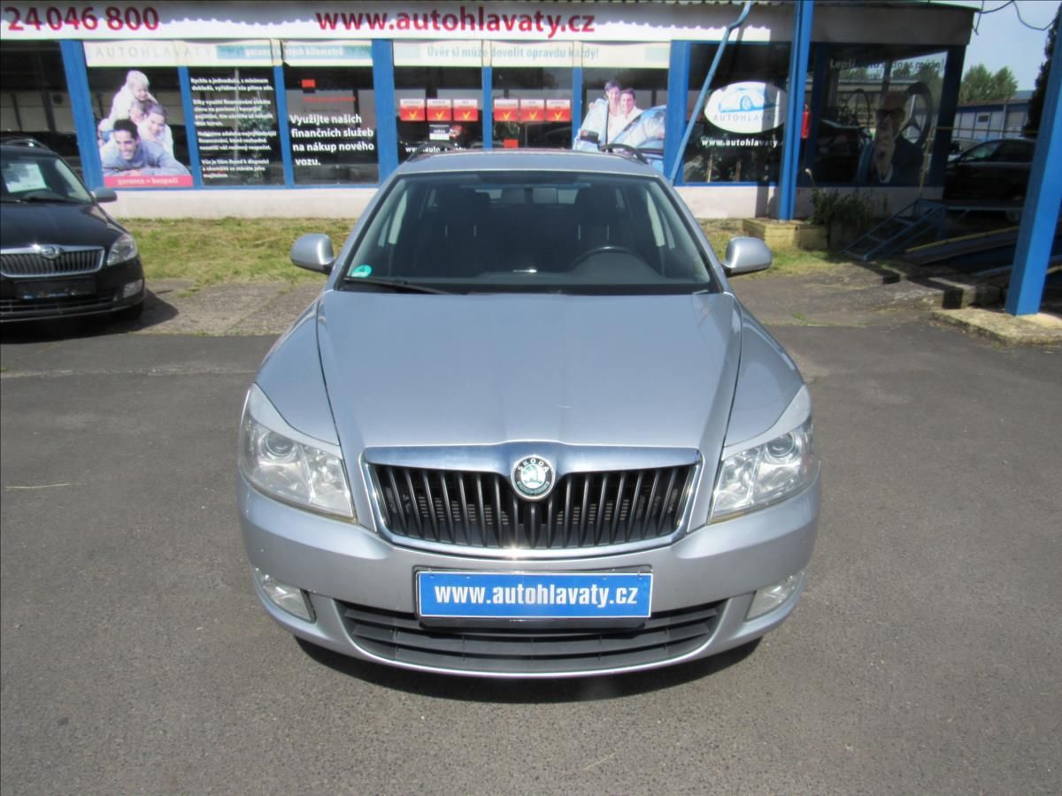 Škoda Octavia, 1,6 TDi 77kW Combi - fotka 2