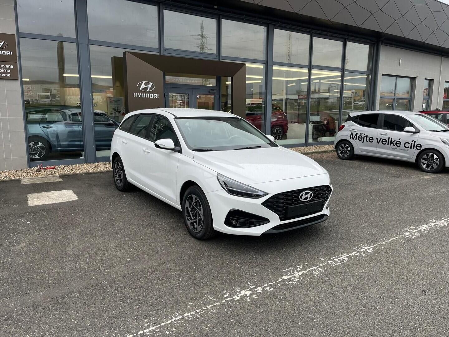 Hyundai i30, WG PD PE Comfort 1,0 T-GDI 74 - fotka 4