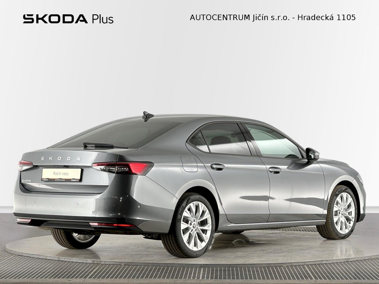 Škoda Superb, DSG 2.0TDI 142kW 4x4 Selection - fotka 2