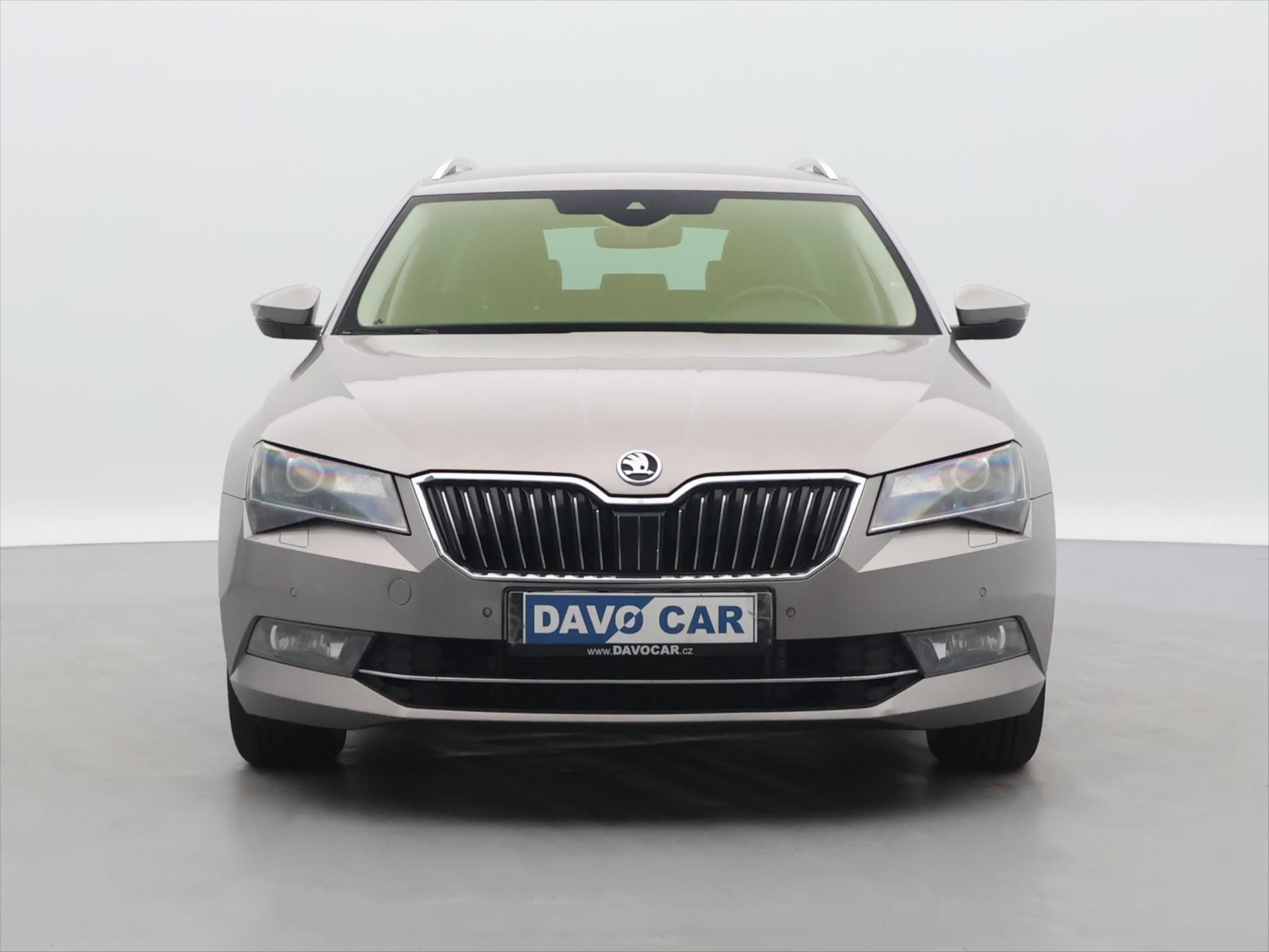 Škoda Superb, 2,0 TDI 140kW 4x4 Style Combi - fotka 2