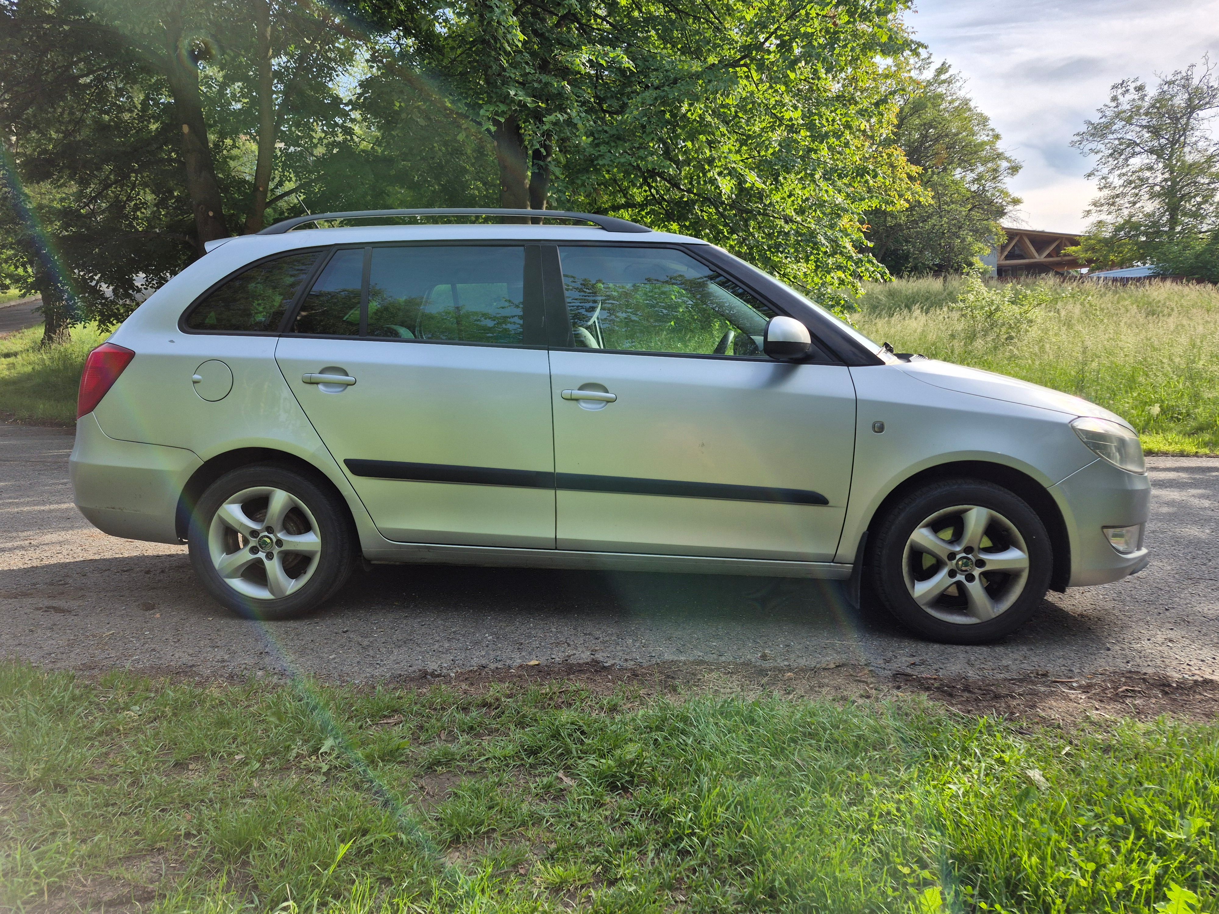 Škoda Fabia, 1.2 TSI, 63 kW, kombi - fotka 3
